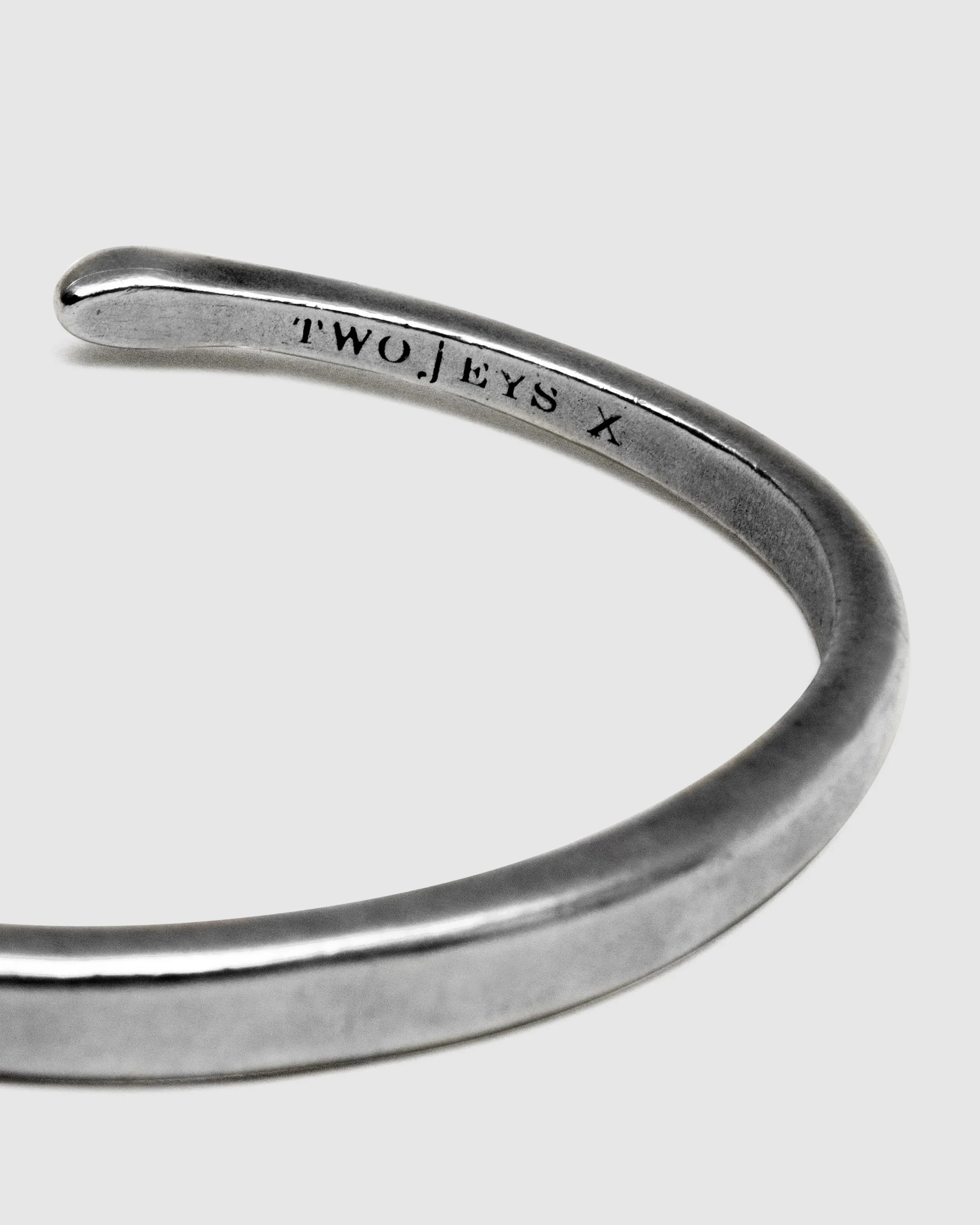 01 Bracelet - Image 2