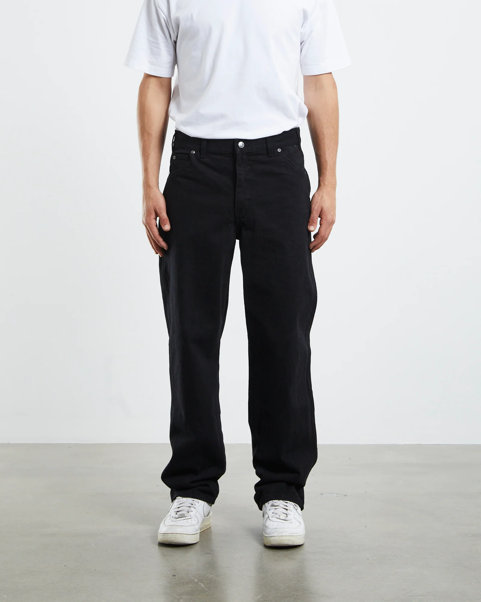 13293 Relaxed 5 Pocket Loose Jeans Black - Image 5