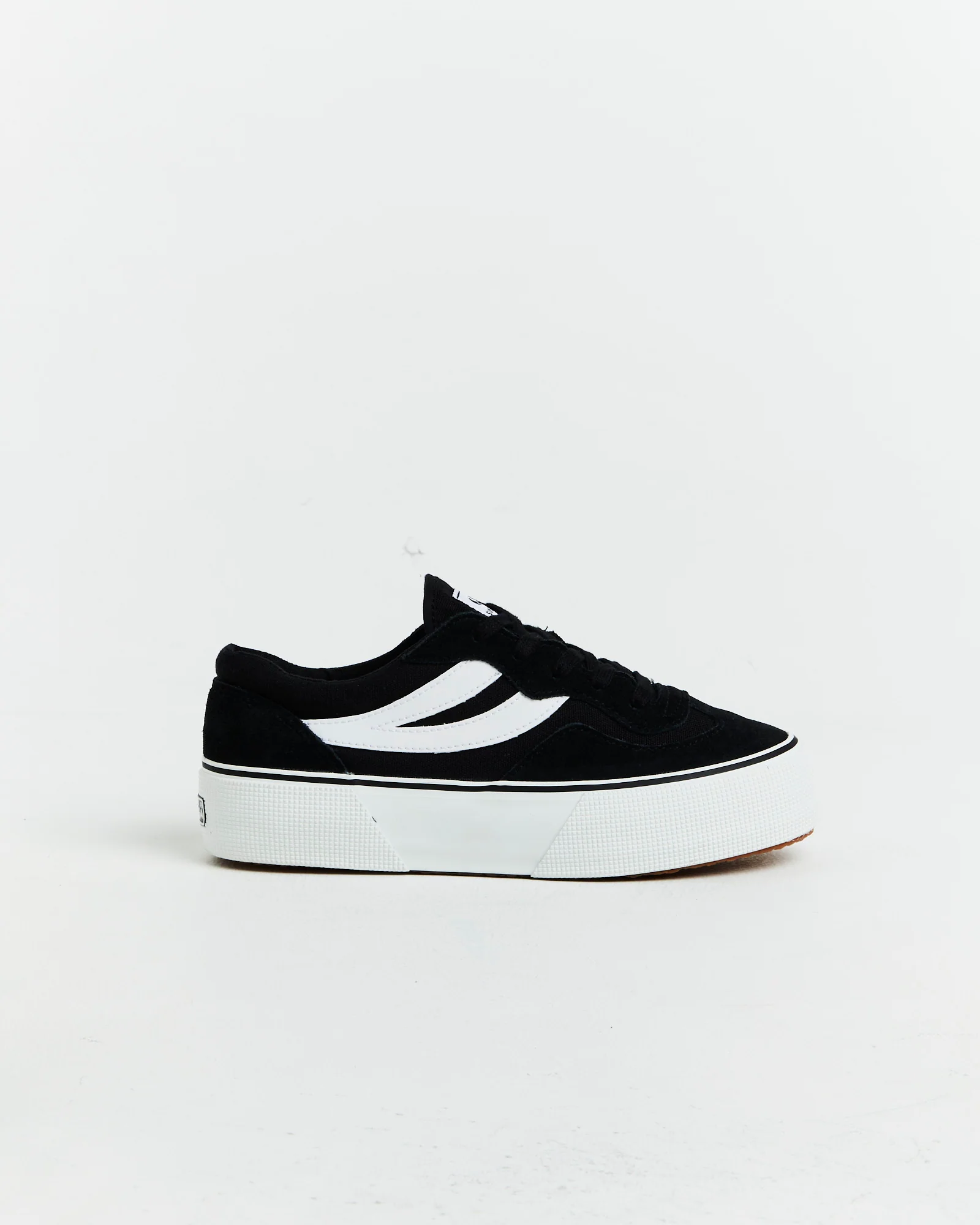 3041 Revolley Sneakers in Black - Image 3