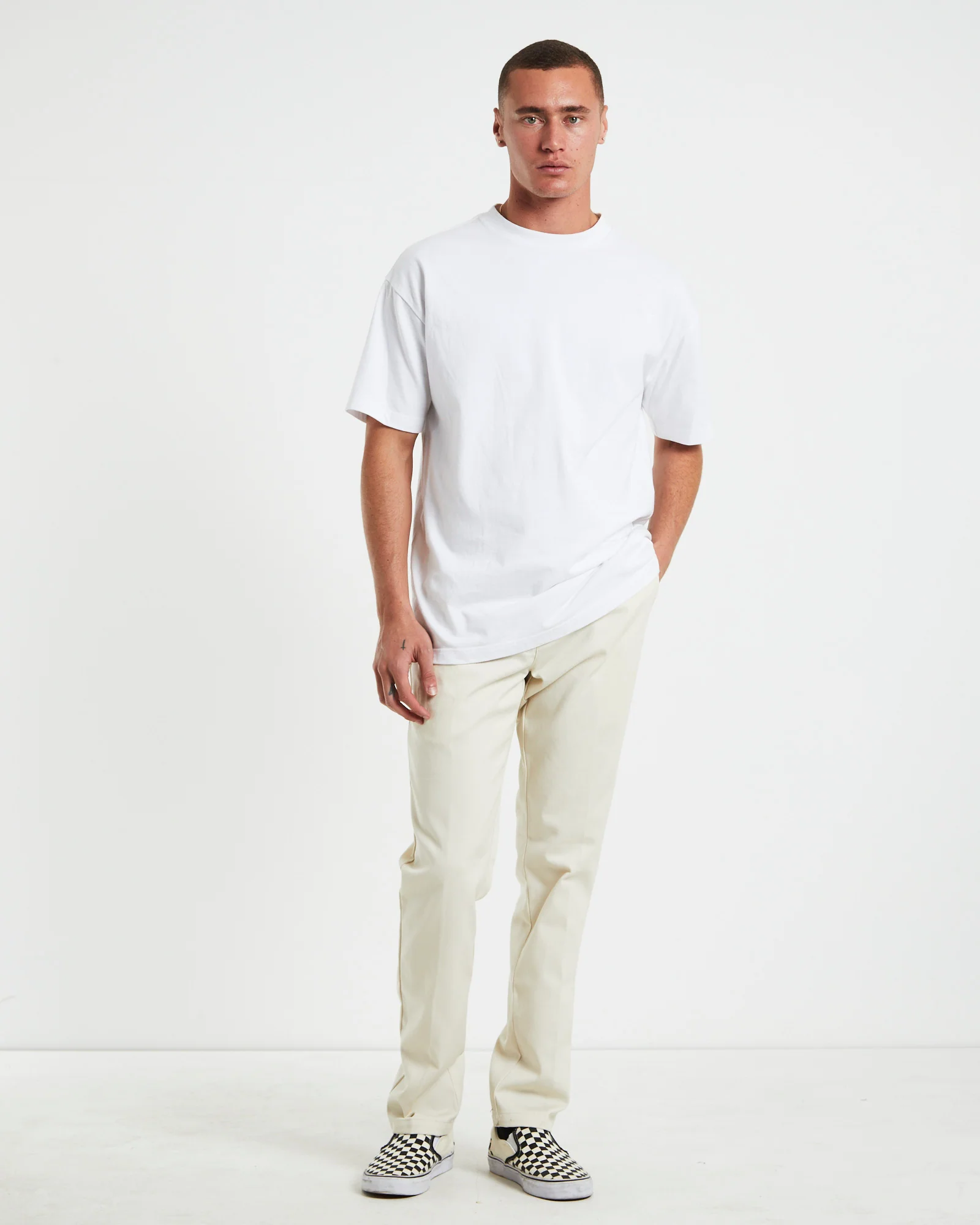 872 Slim Tapered Pants in Bone - Image 5