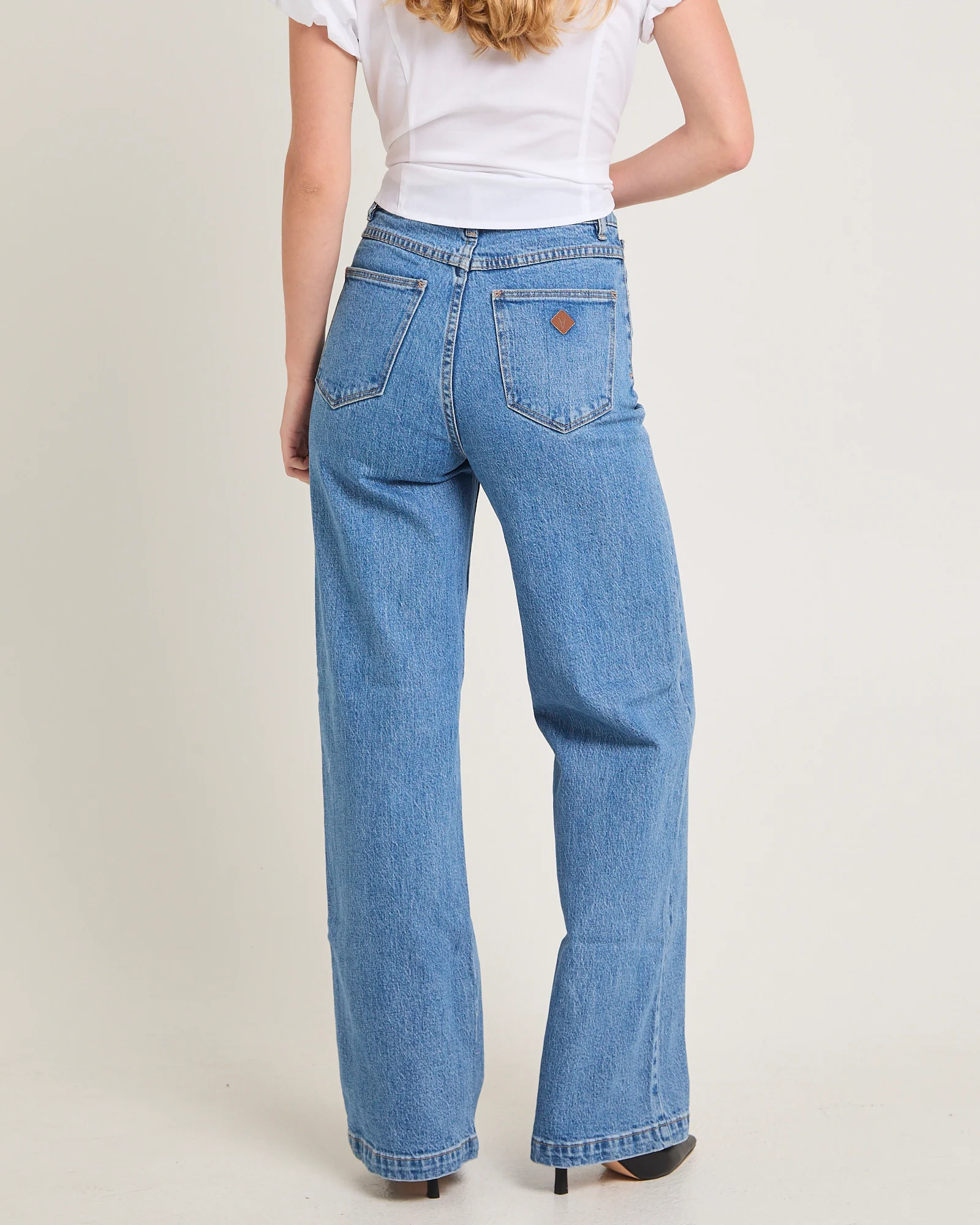 94 High & Wide Denim Jeans Debbie - Image 2