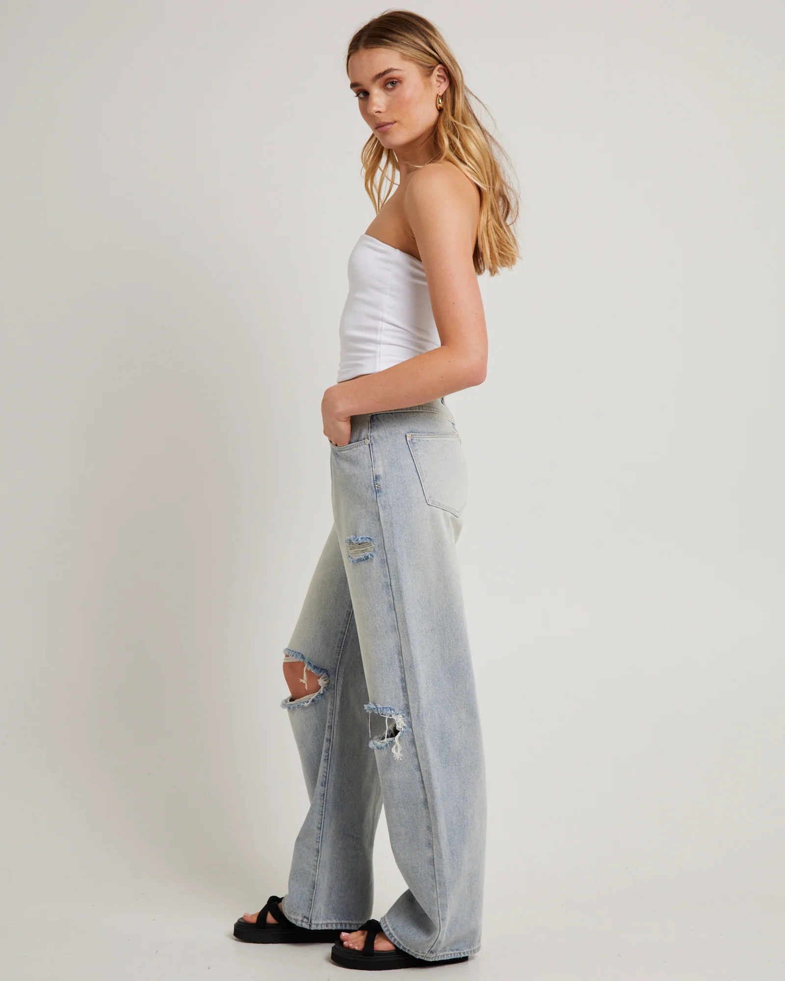 95 Baggy Denim Jeans Caterina Torn - Image 3