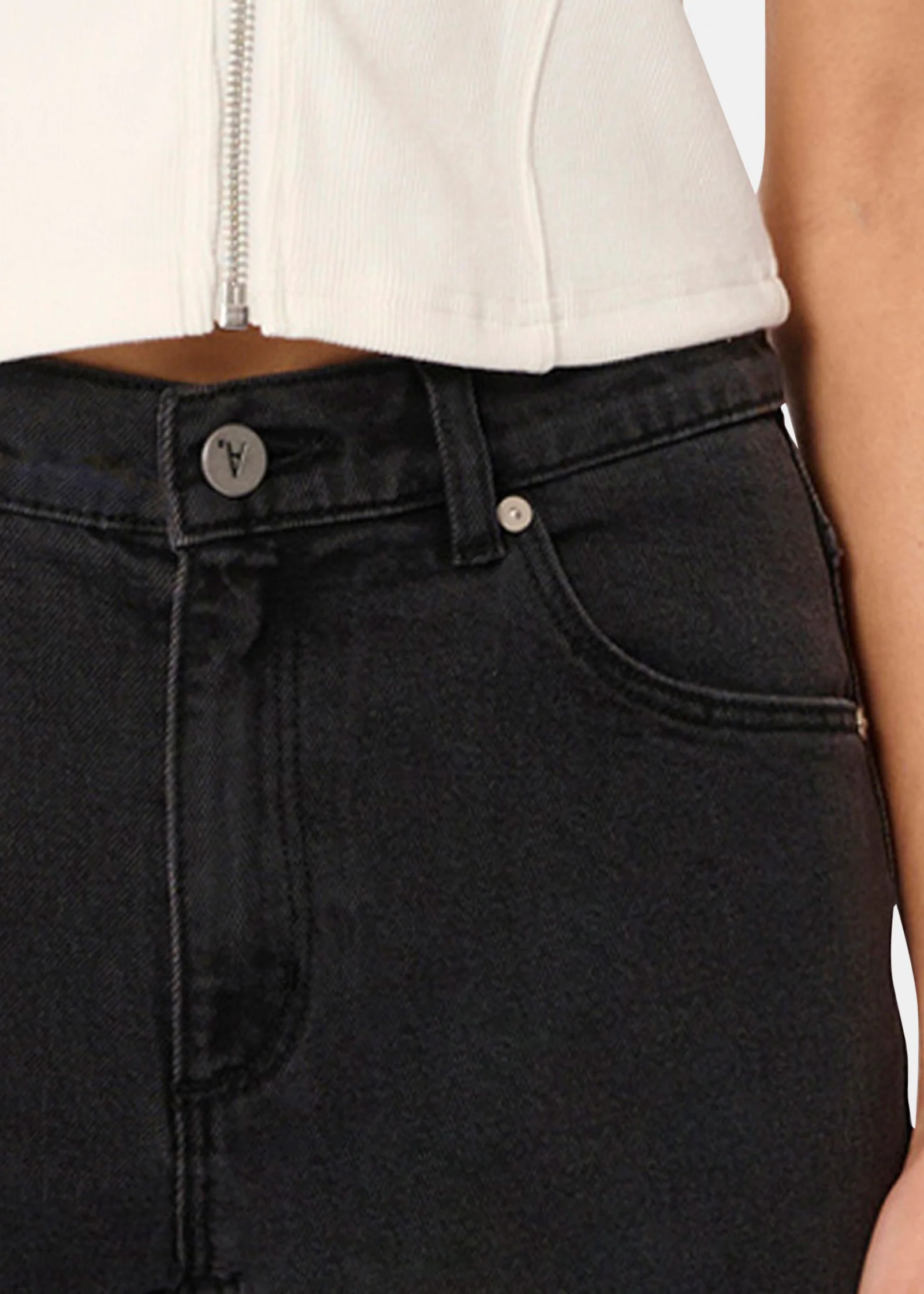 95 Mid Straight Denim Jeans - Image 5