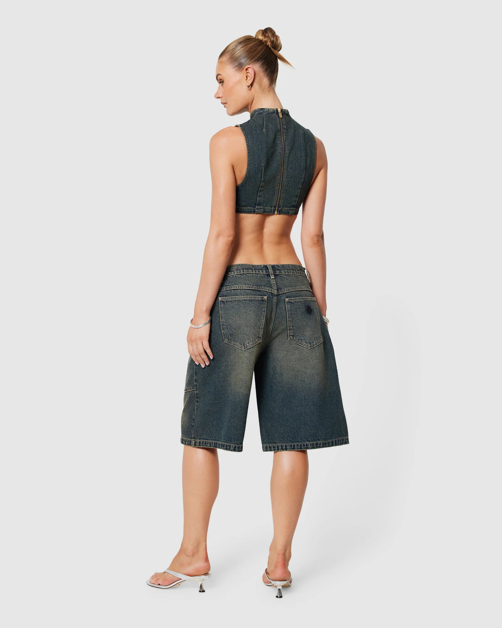 95 Super Baggy Denim Jorts Quinn - Image 4