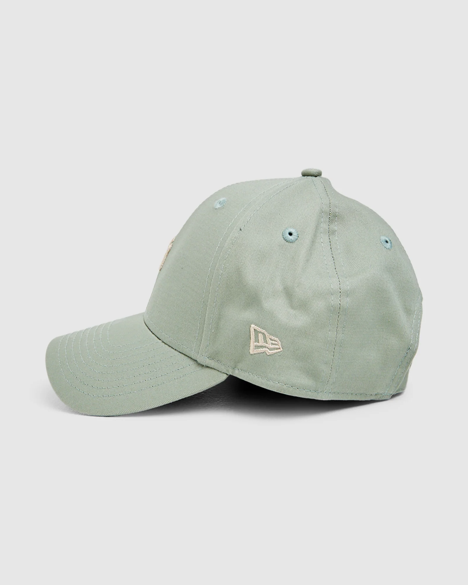 9Forty New York Yankees Mini Logo Cap - Image 2