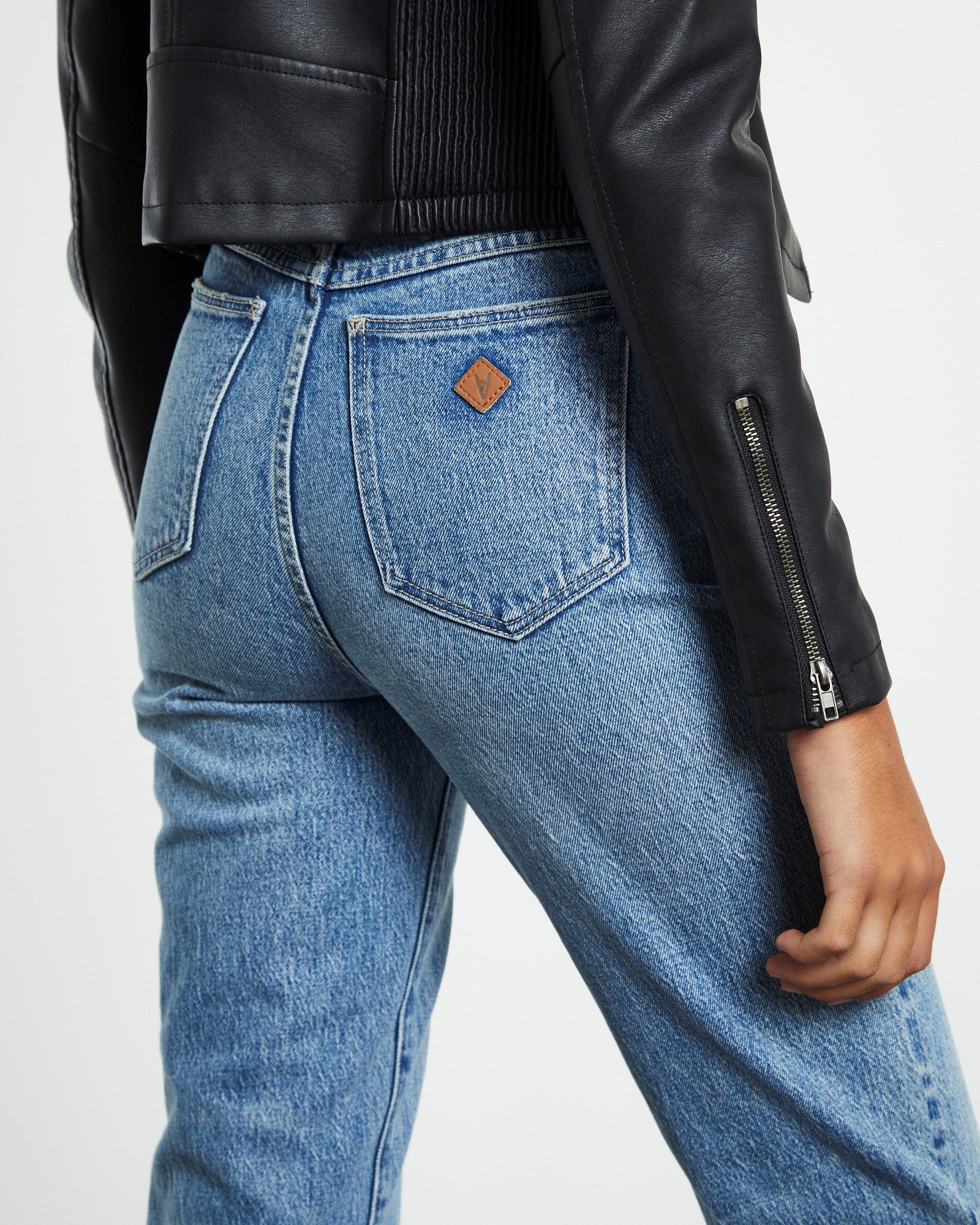 A 94 High Rise Slim Jeans Lizzie Y2K Blue - Image 6