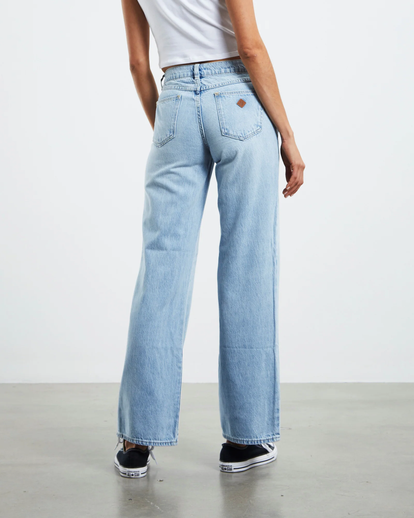 A 99 Low & Wide Jeans - Image 2