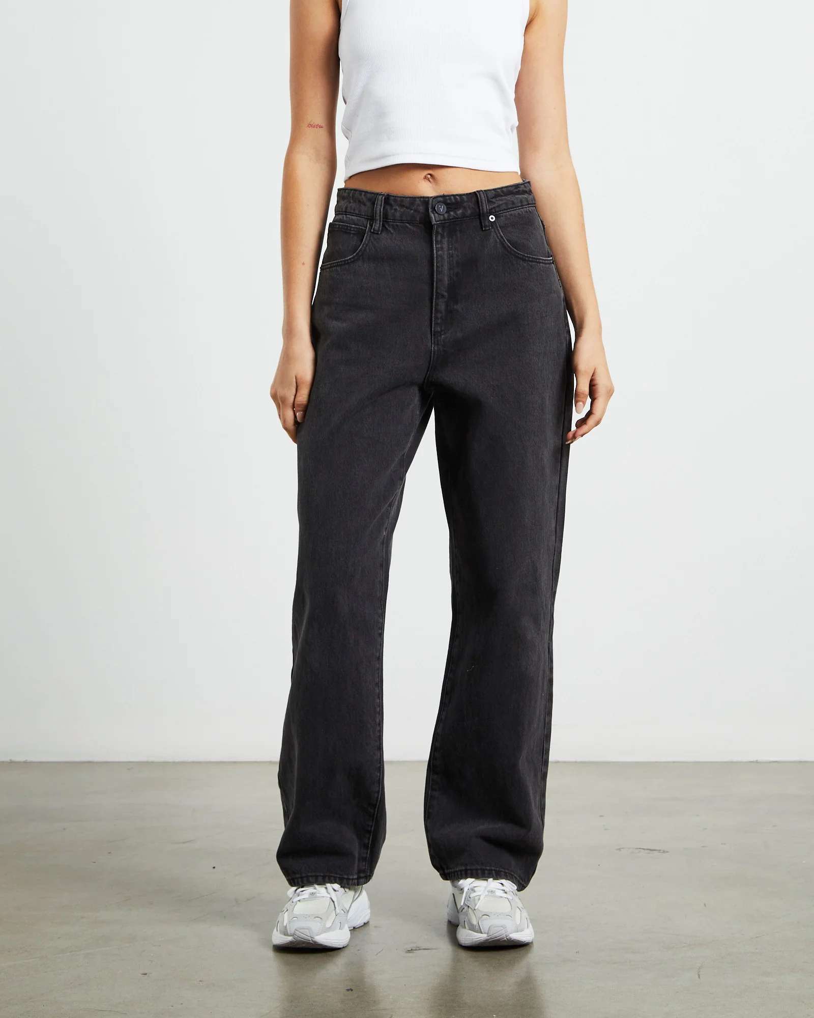 A Carrie Petite Jeans 90210 Black