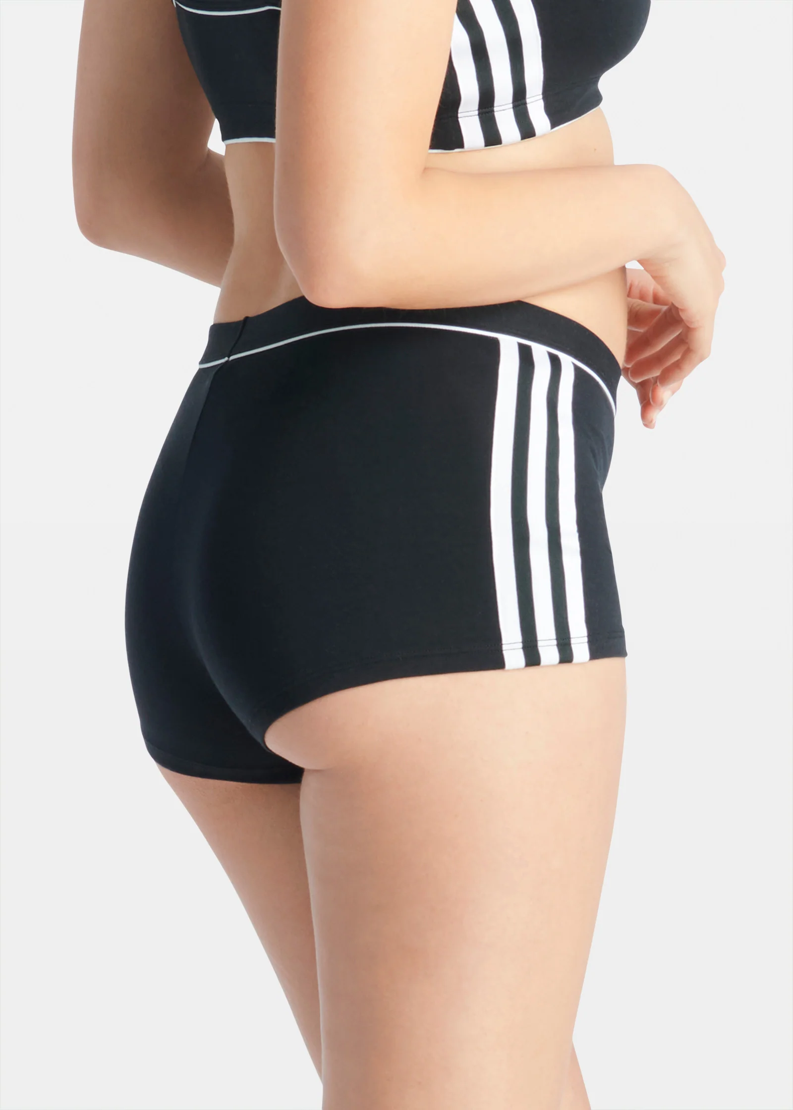 Adicolor Comfort Flex Cotton Short Pants - Image 4