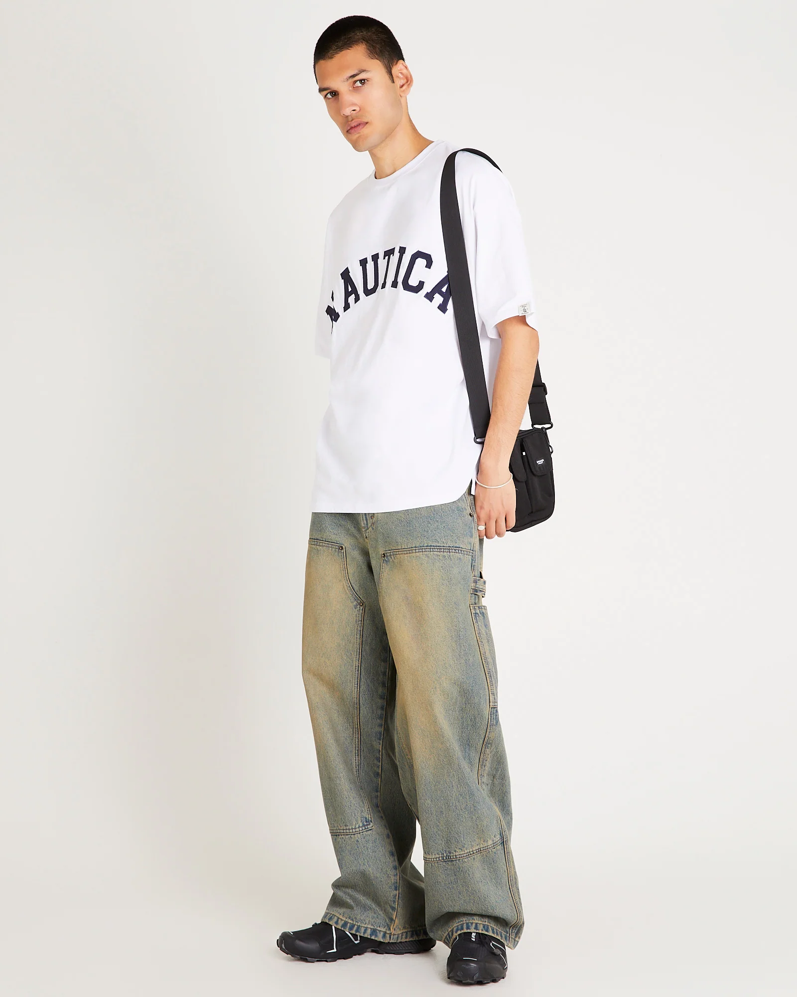 Arch Logo T-shirt - Image 3