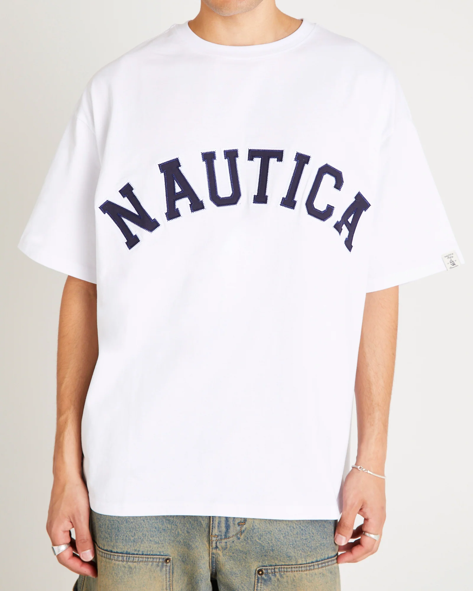 Arch Logo T-shirt - Image 5