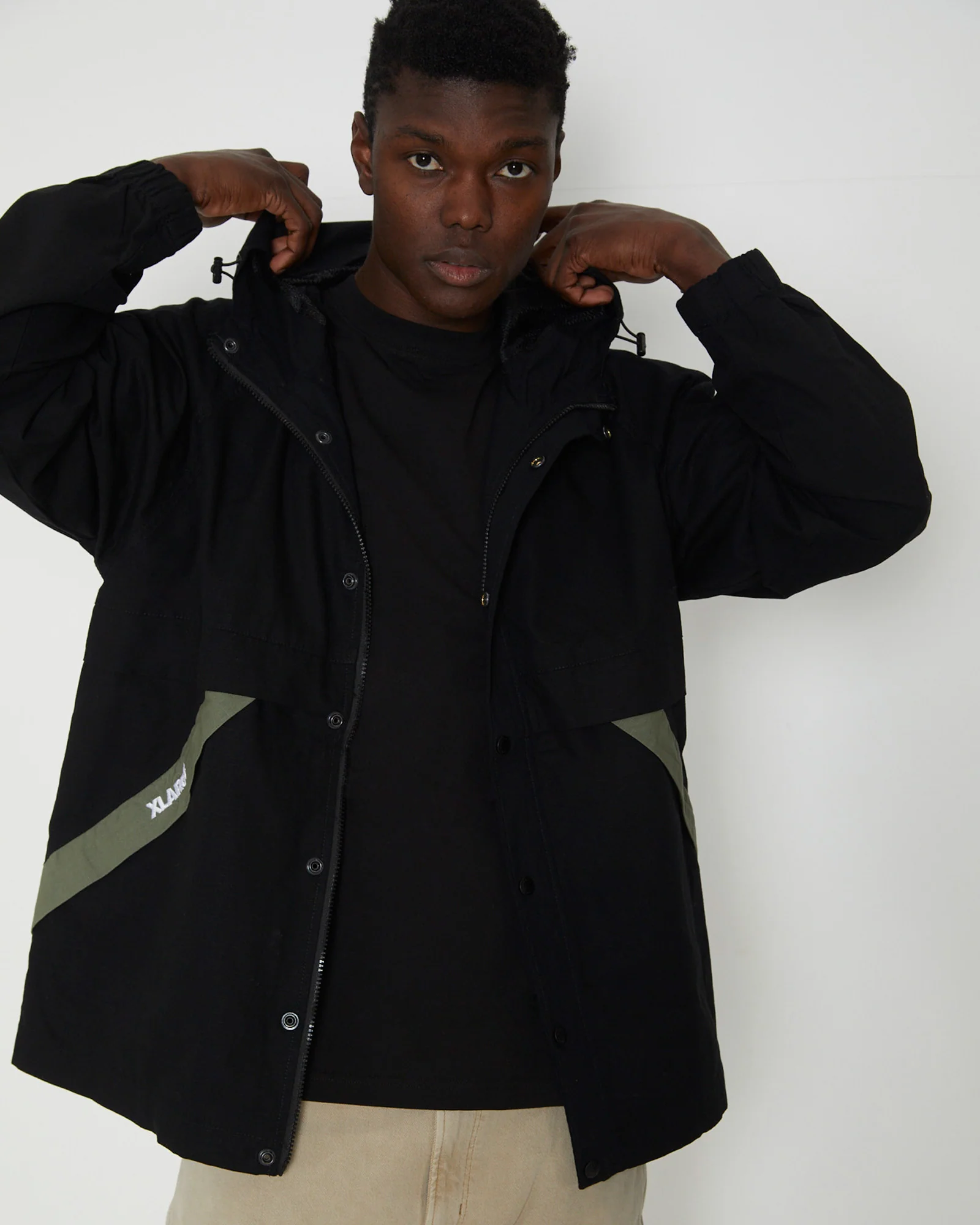 Ascend Jacket in Black - Image 5
