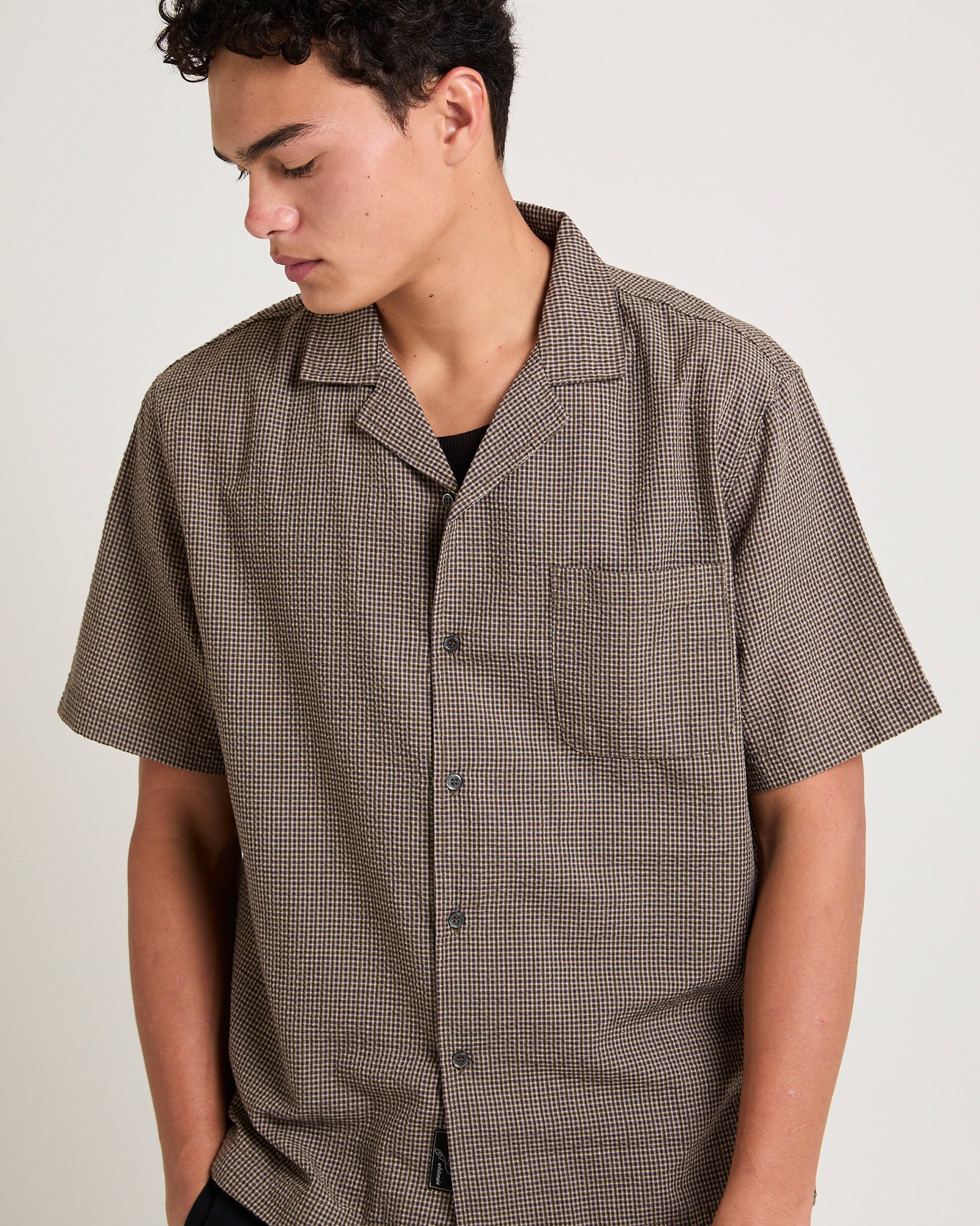 Aura Resort Shirt - Image 5