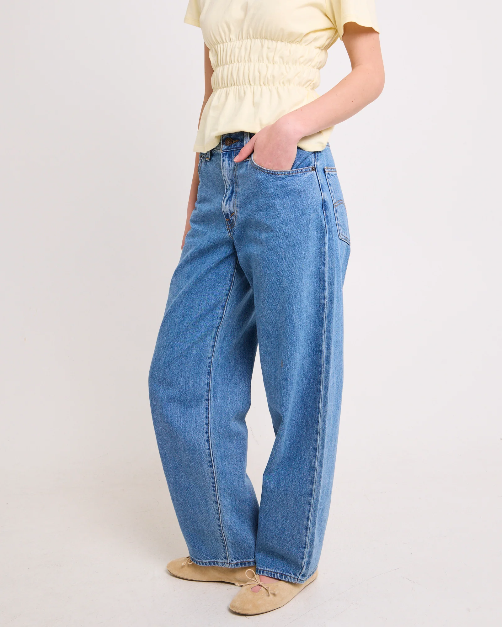 Levis Baggy Dad Denim Jeans - Image 3