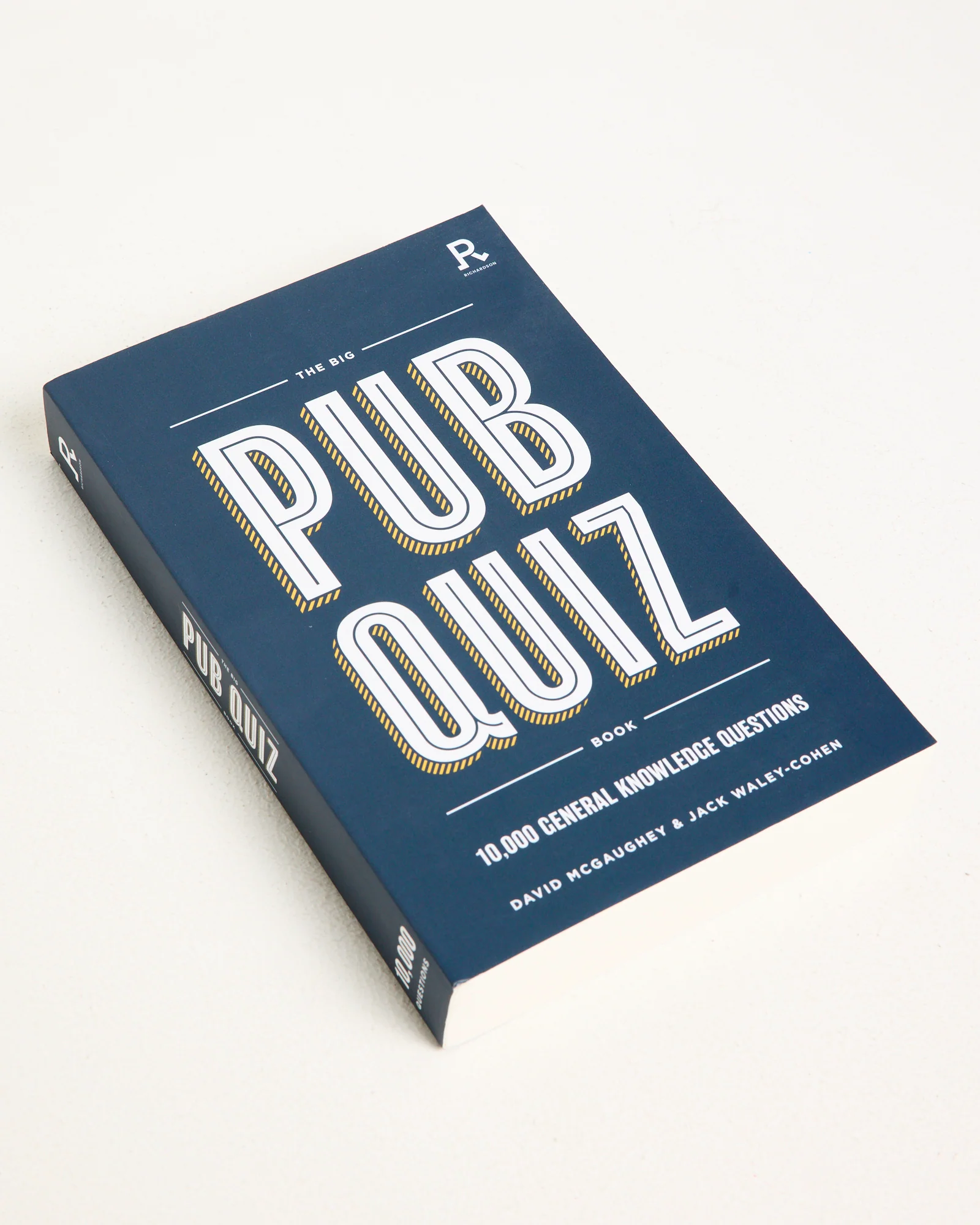 Big Pub Quiz Book: 10,000 General Knowledge Questions Book - Image 3