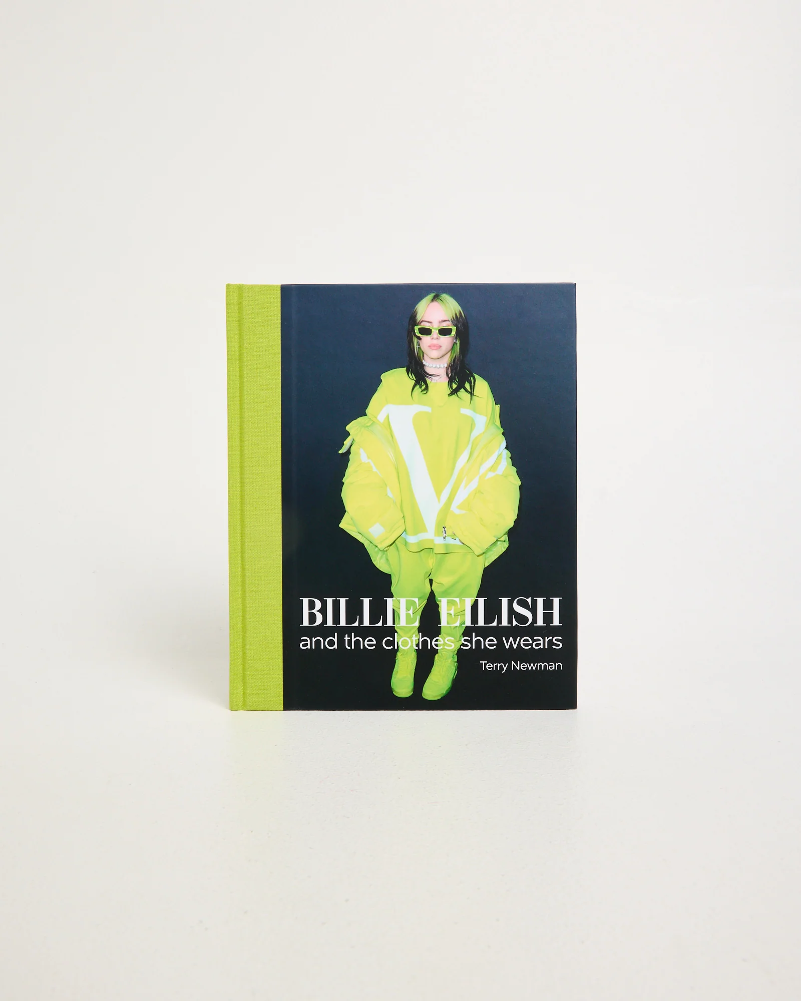 Billie Eilish: and the Clothes She Wears Book