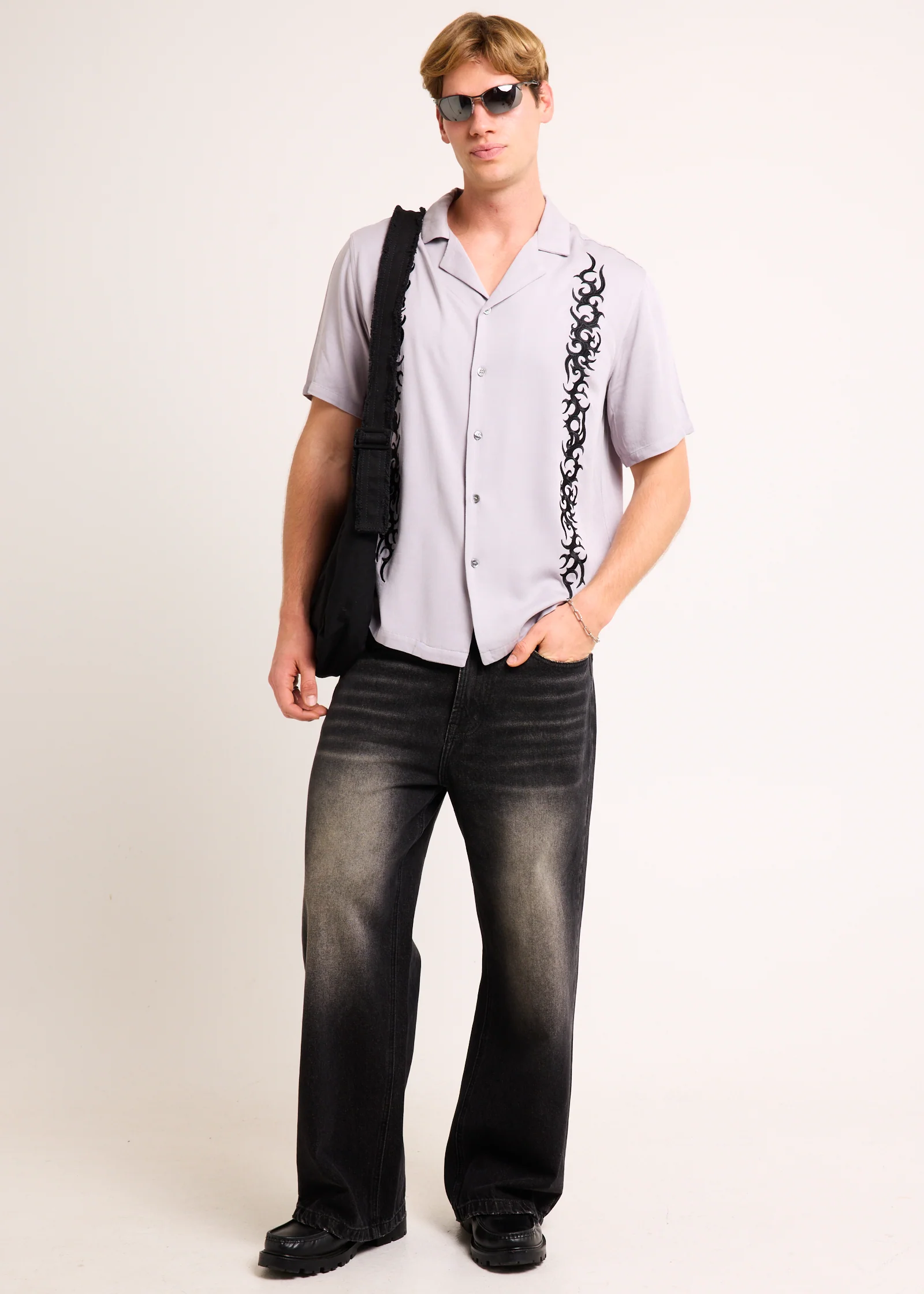 Blade Short Sleeve Shirt - Image 3