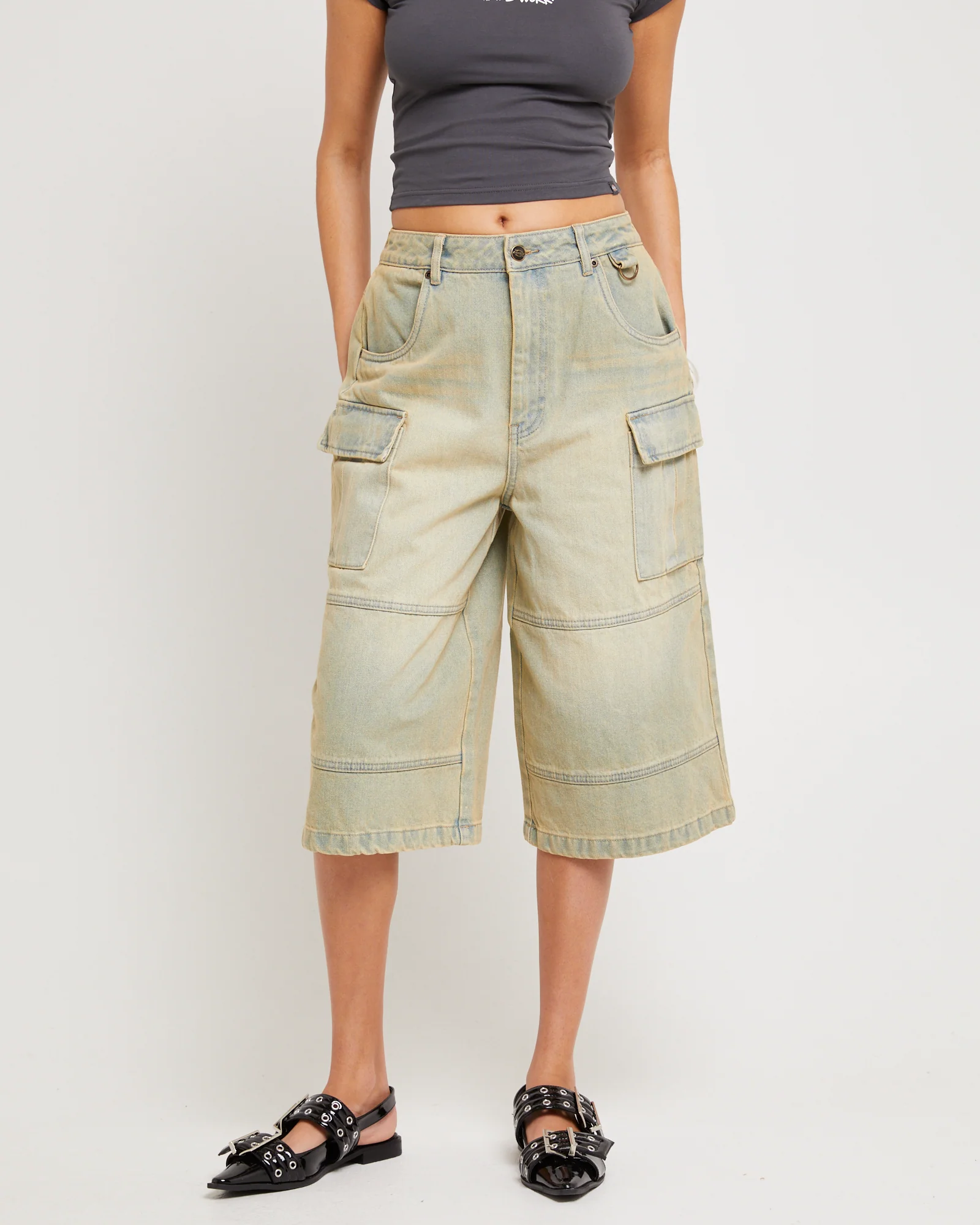 Blanco Light Denim Cargo Shorts - Image 3