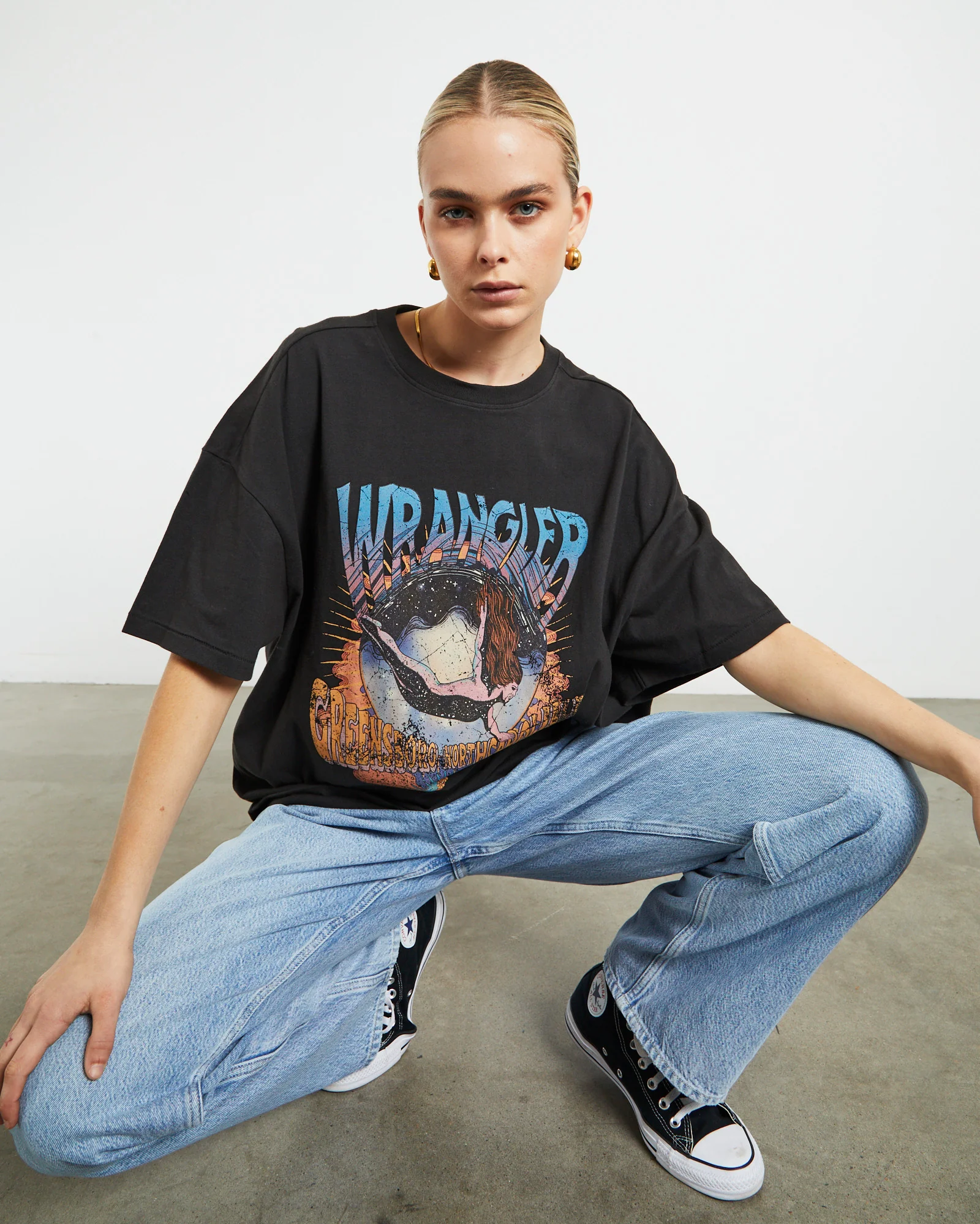 Boxy Slouch Short Sleeve T-Shirt in Transcending Black