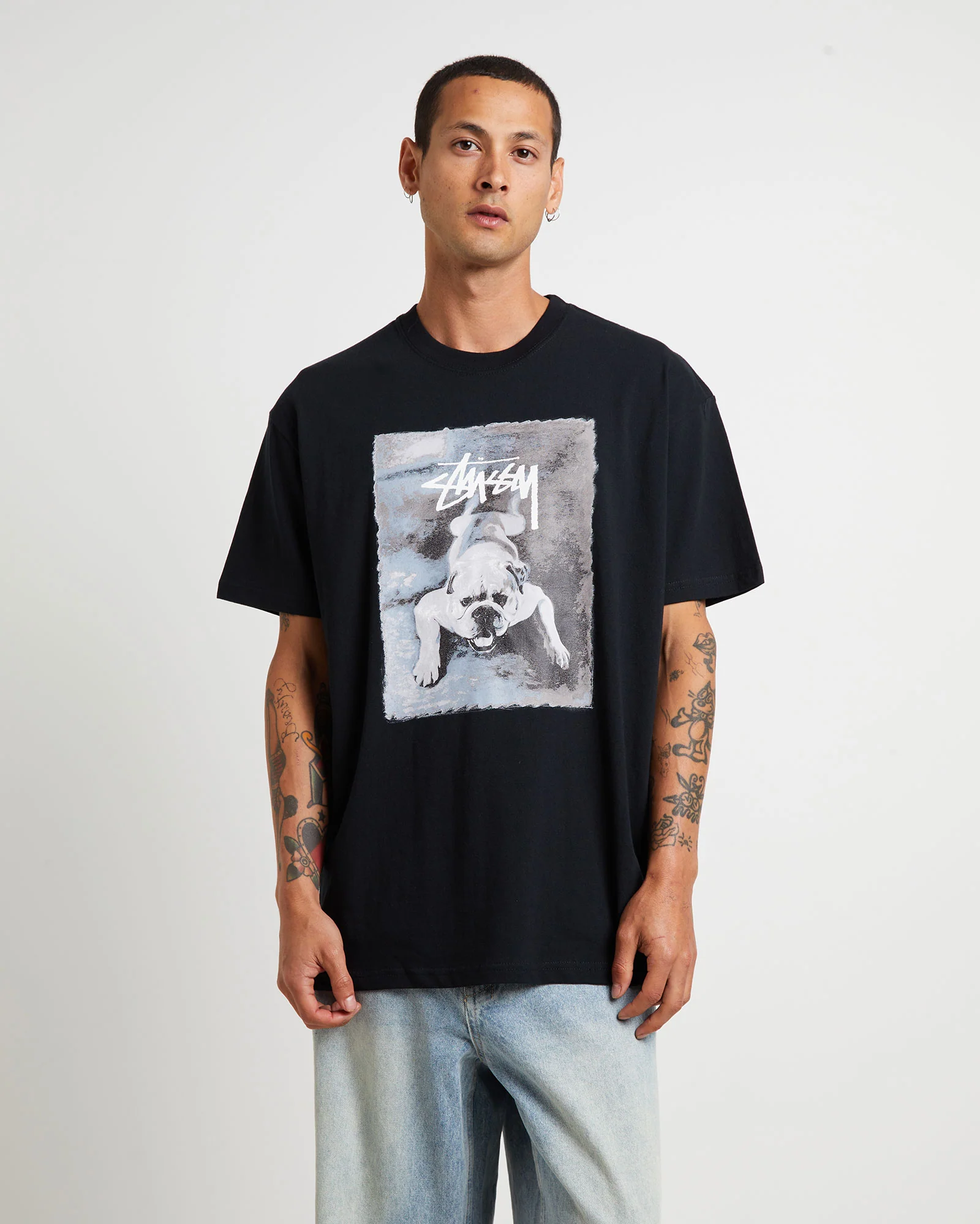 Bulldog Short Sleeve T-Shirt in Black