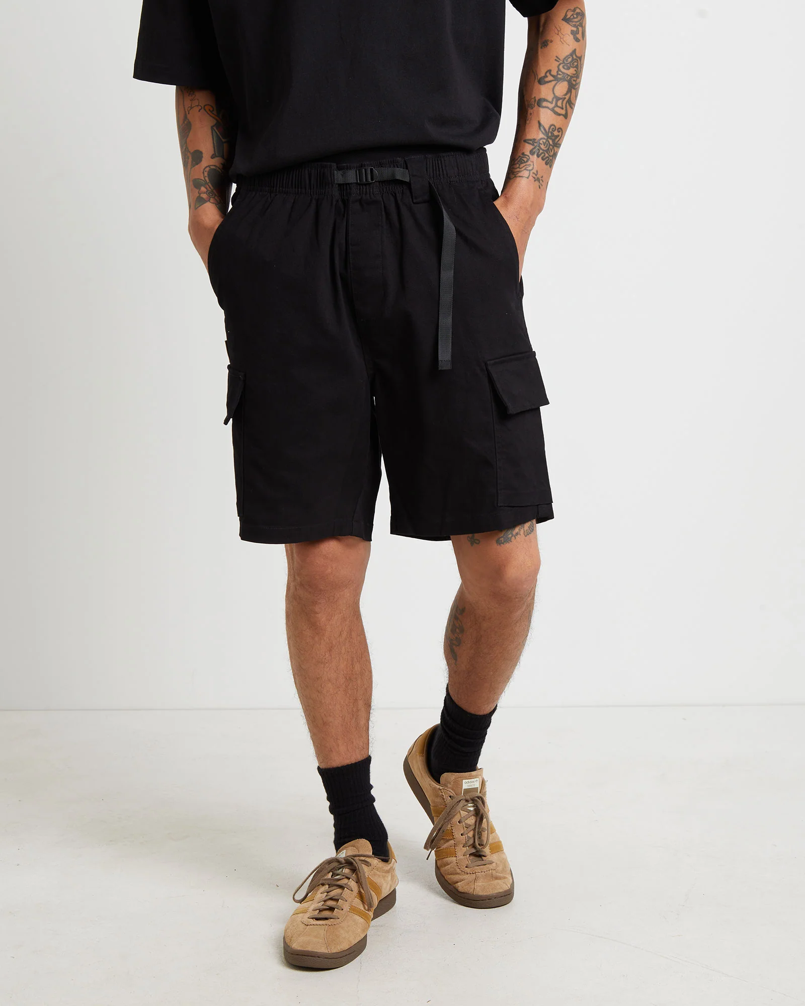 Cargo Shorts in Black - Image 4