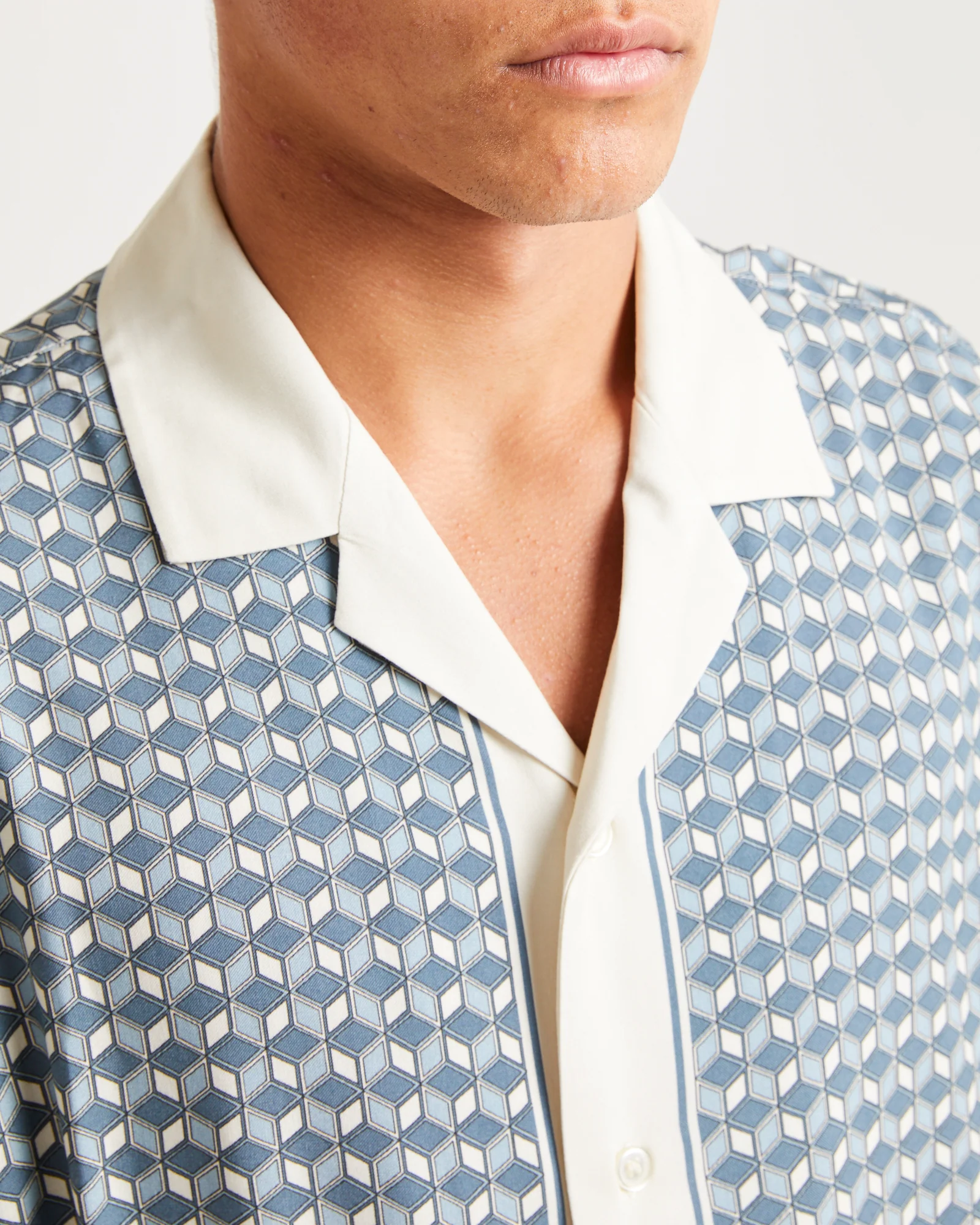 Casa Short Sleeve Resort Shirt - Image 4