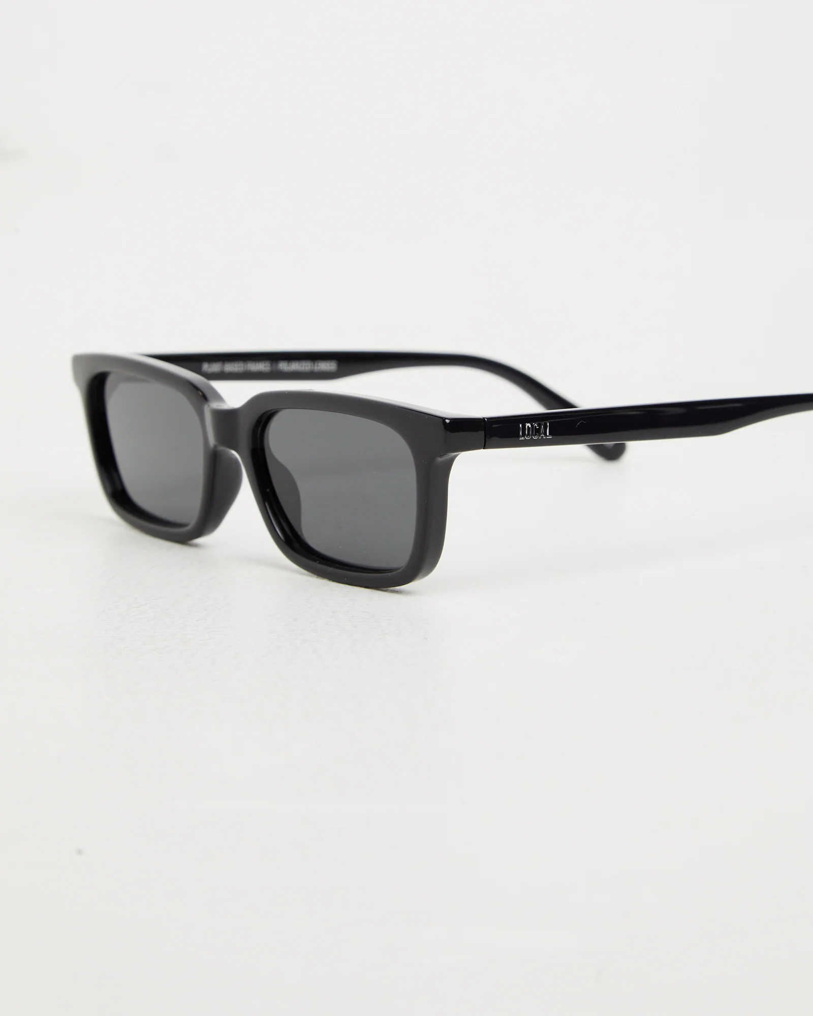 CBM Polished Sunglasses in Black/Dark Grey - Image 4