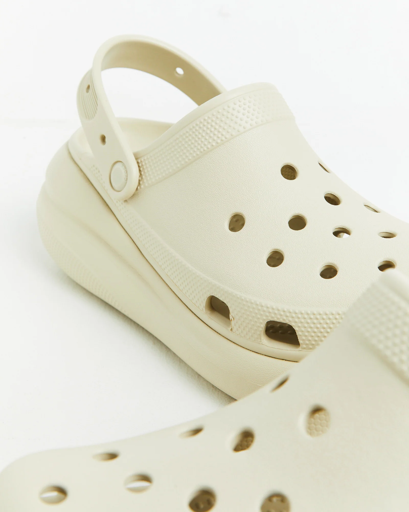 Classic Crush Clogs Bone - Image 5