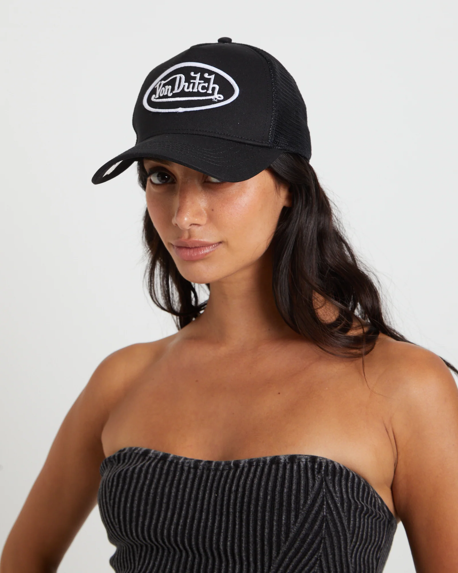Classic Trucker 51 Cap in Black - Image 3