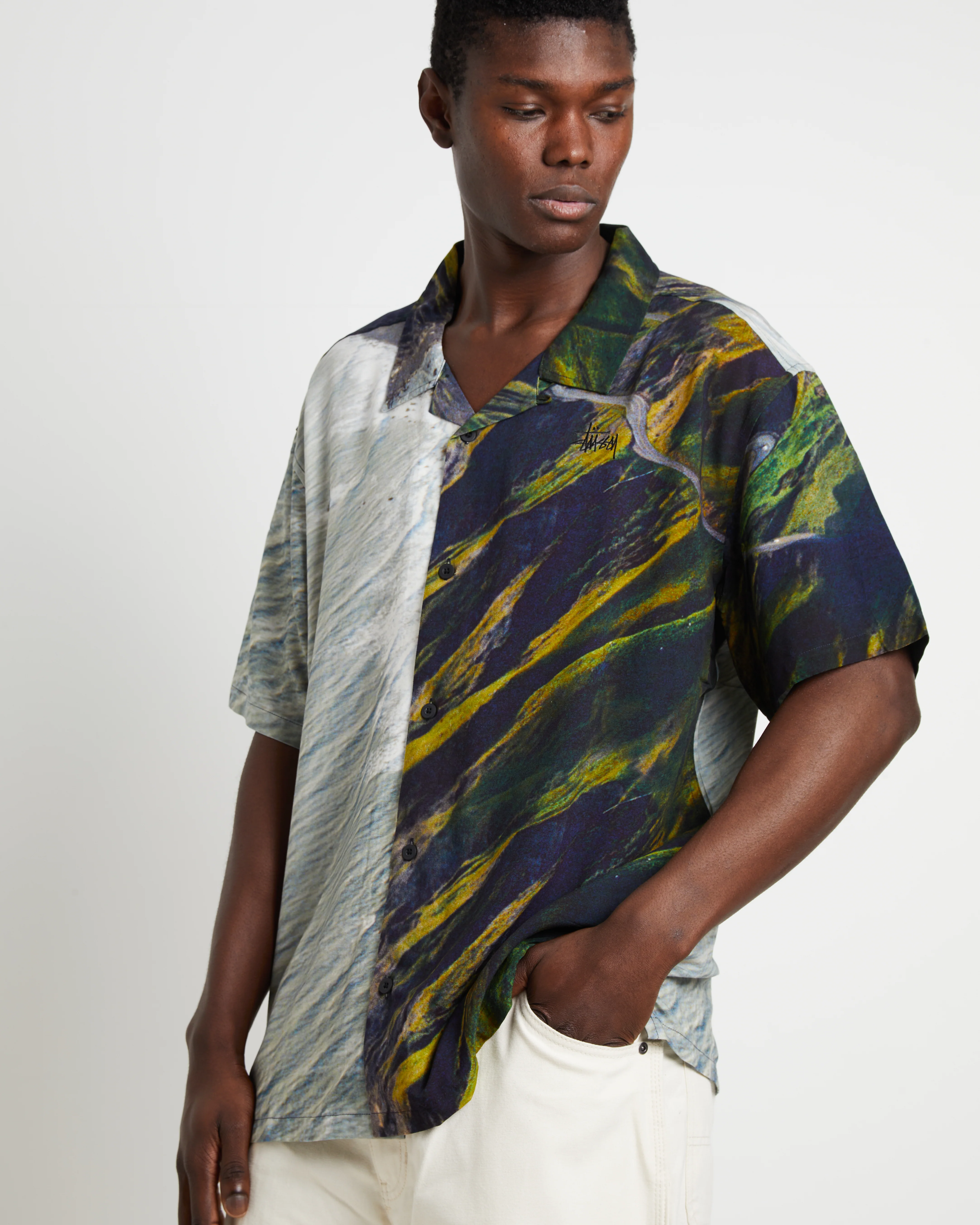 Coastline Short Sleeve Shirt in Black - Image 5