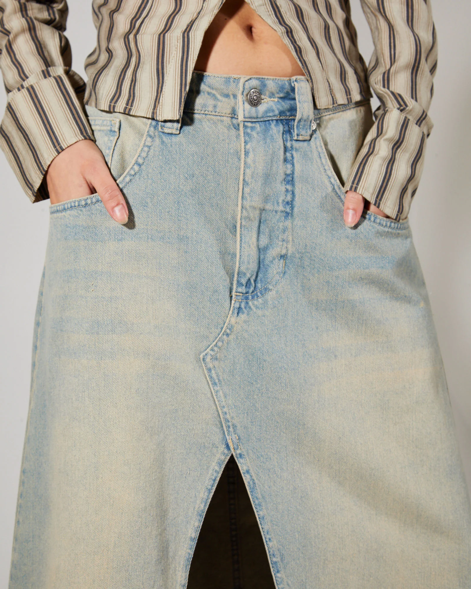 Colossus Maxi Skirt Light Wash Denim - Image 5