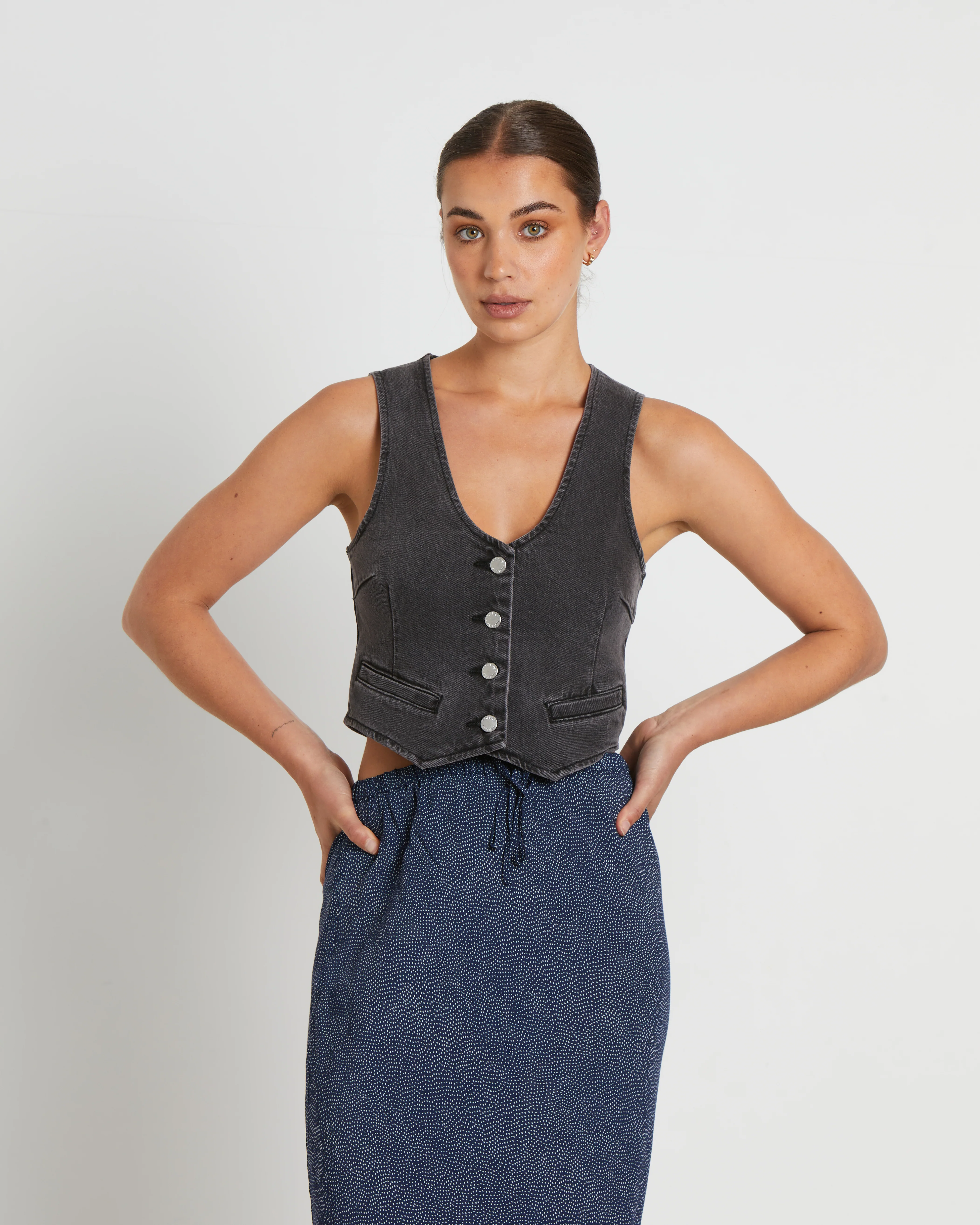 Dallas Denim Vest in Brad Black