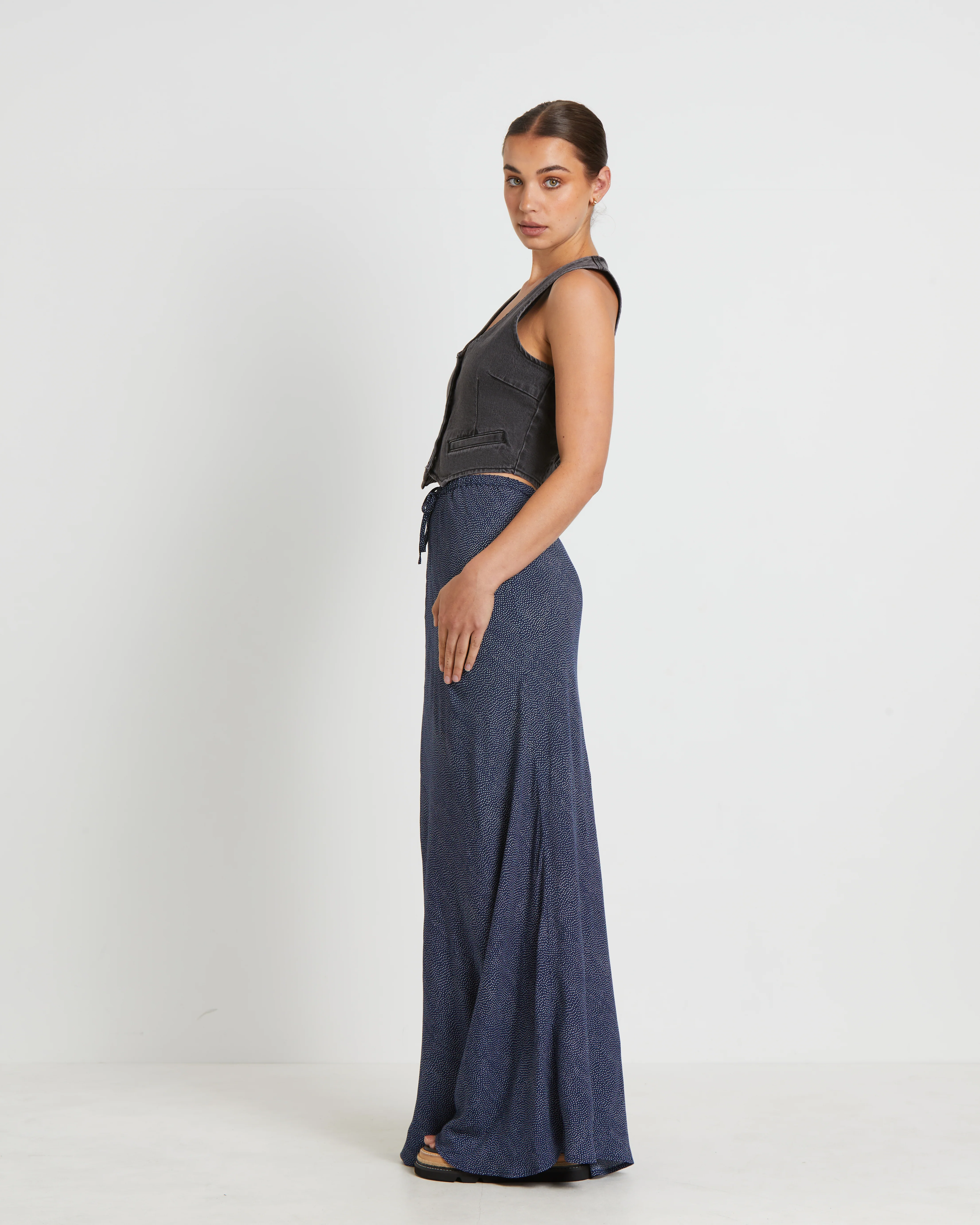 Dallas Denim Vest in Brad Black - Image 4