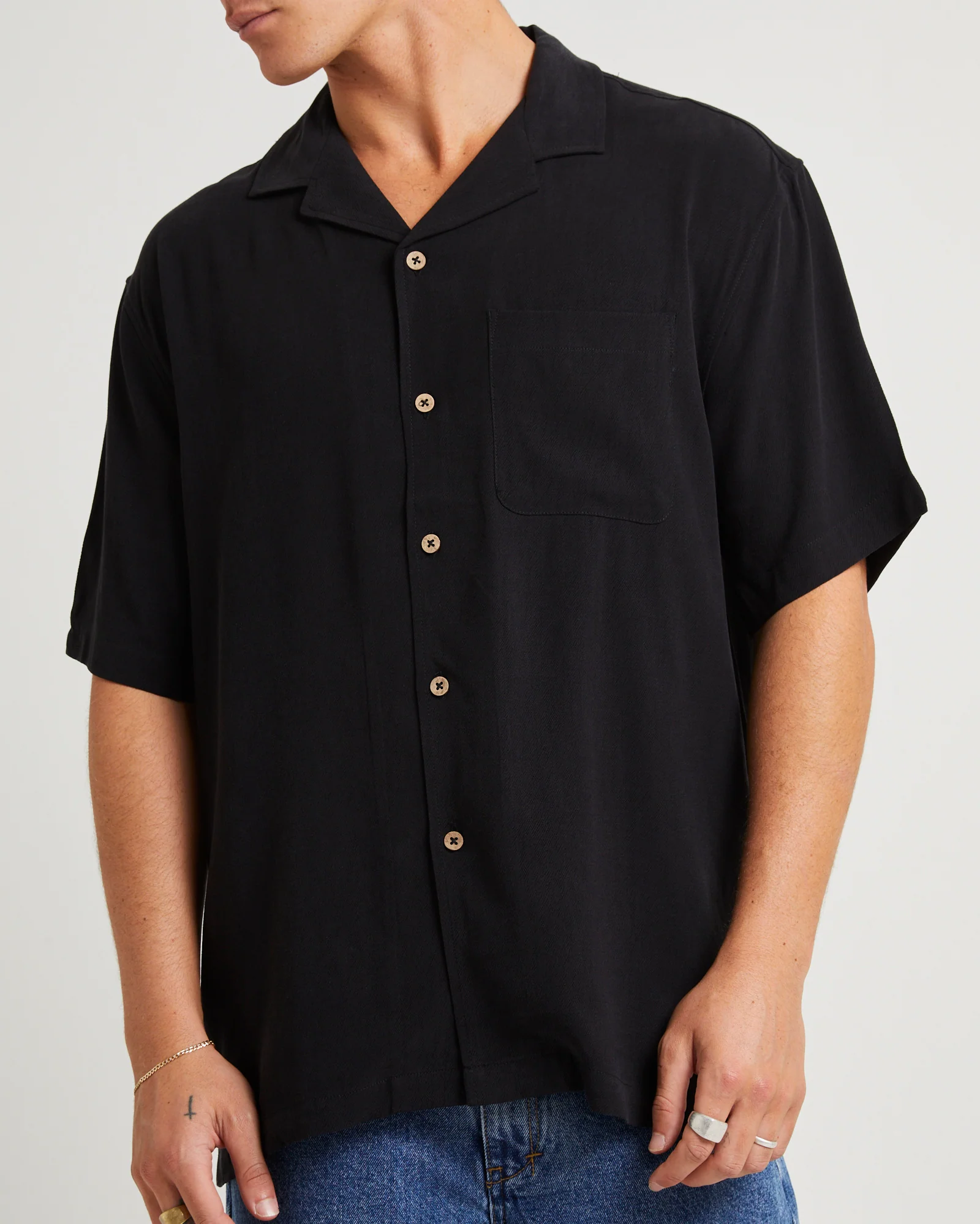 Dion Short Sleeve Resort Shirt - Image 5