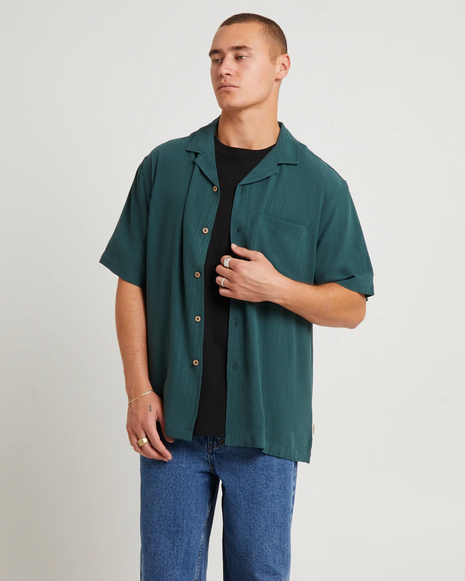 Dion Short Sleeve Resort Shirt - Image 5