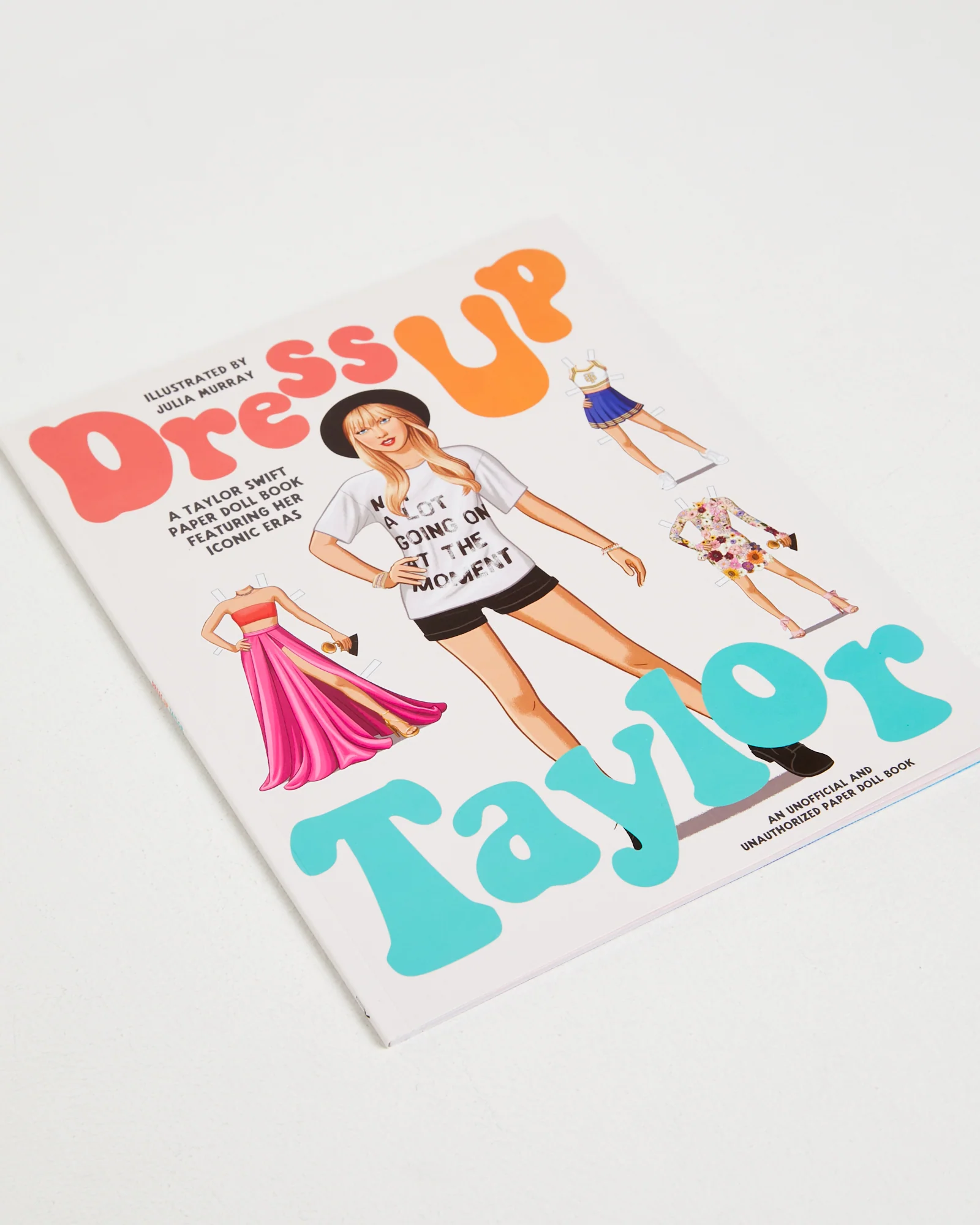 Dress Up Taylor Swift Book - Image 4