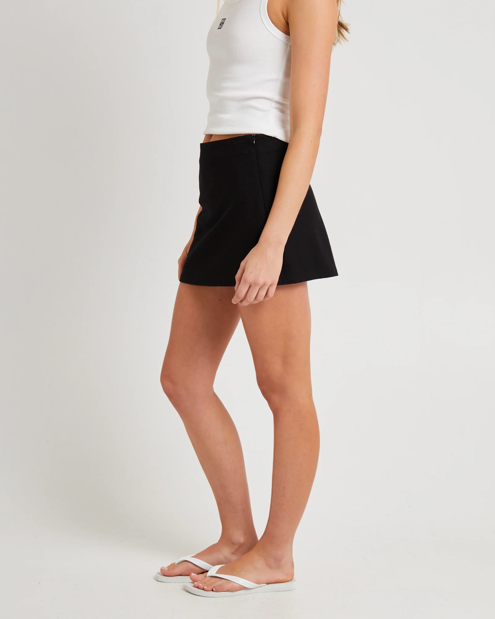 Ella Linen Mini  Skirt - Image 8
