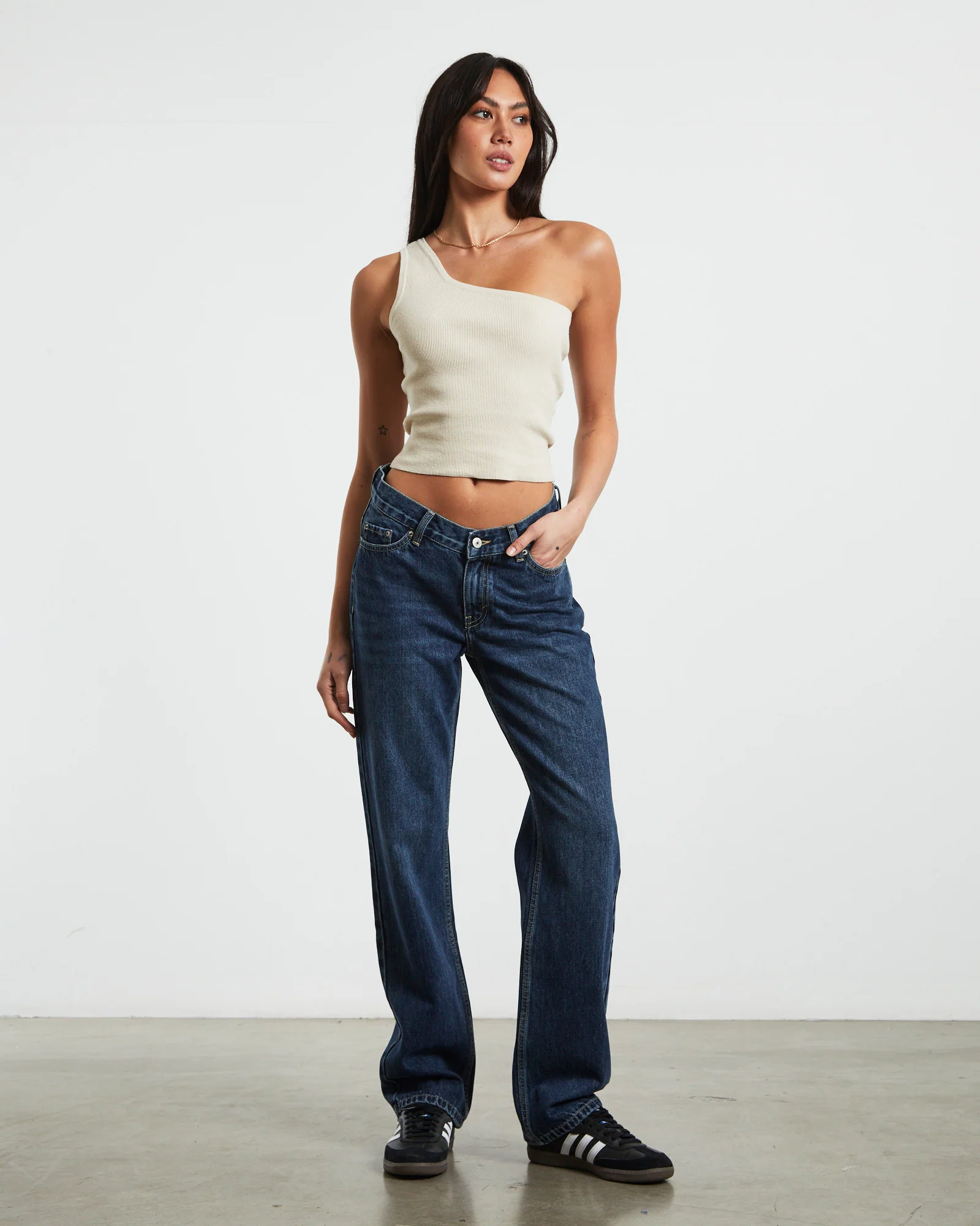 Emmy V Waist Straight Jeans Y2K - Image 4