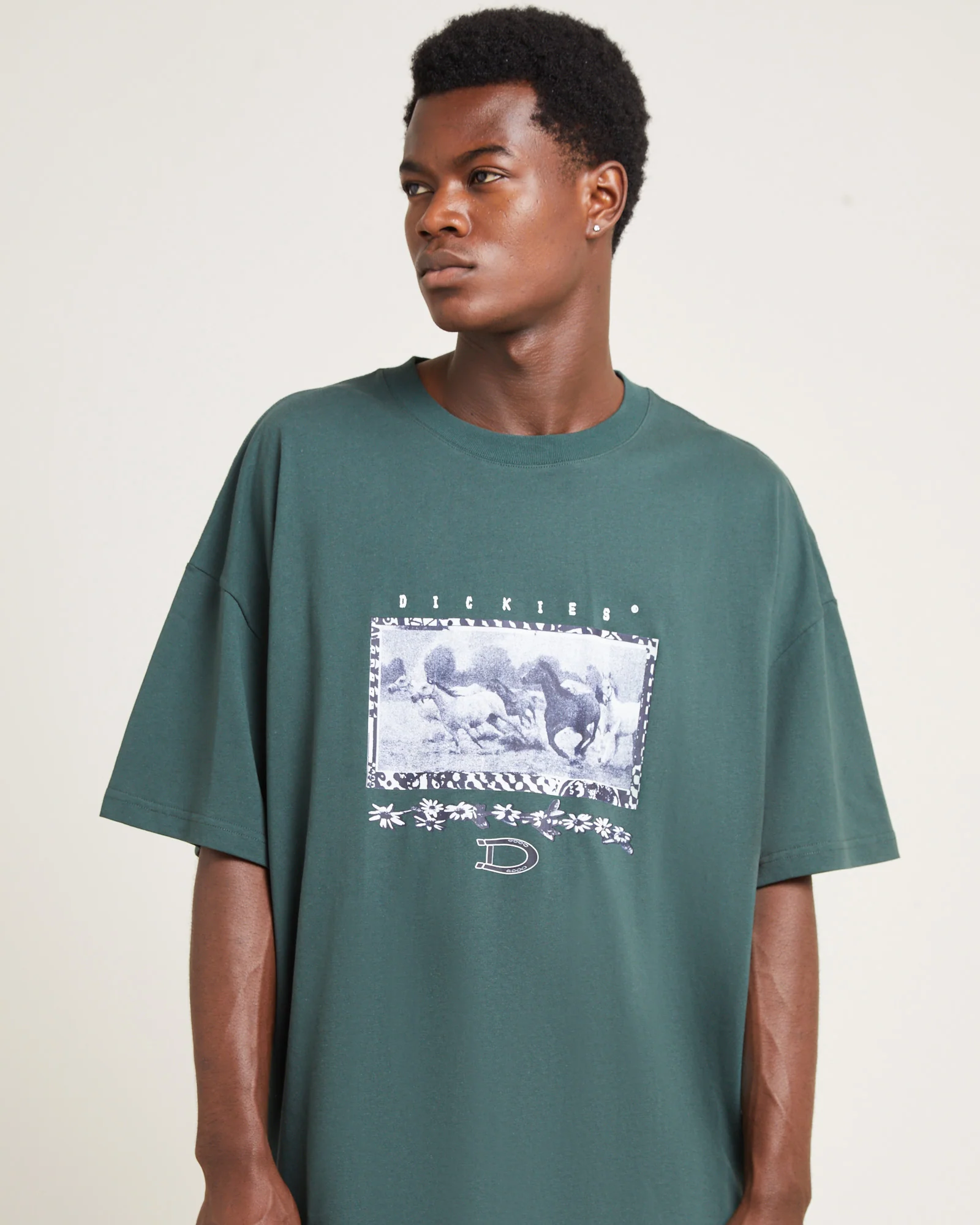 Field Guide 330 Short Sleeve T-Shirt Hunter Green - Image 5