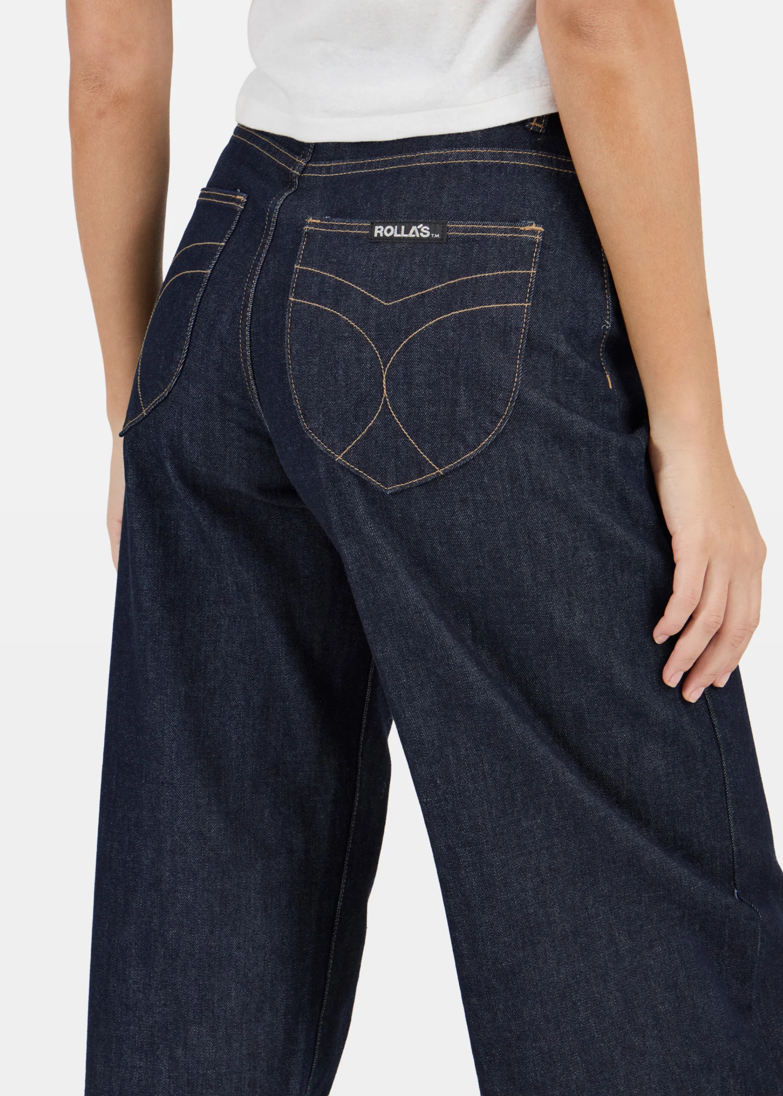Gigi Barrel Denim Jeans - Image 5
