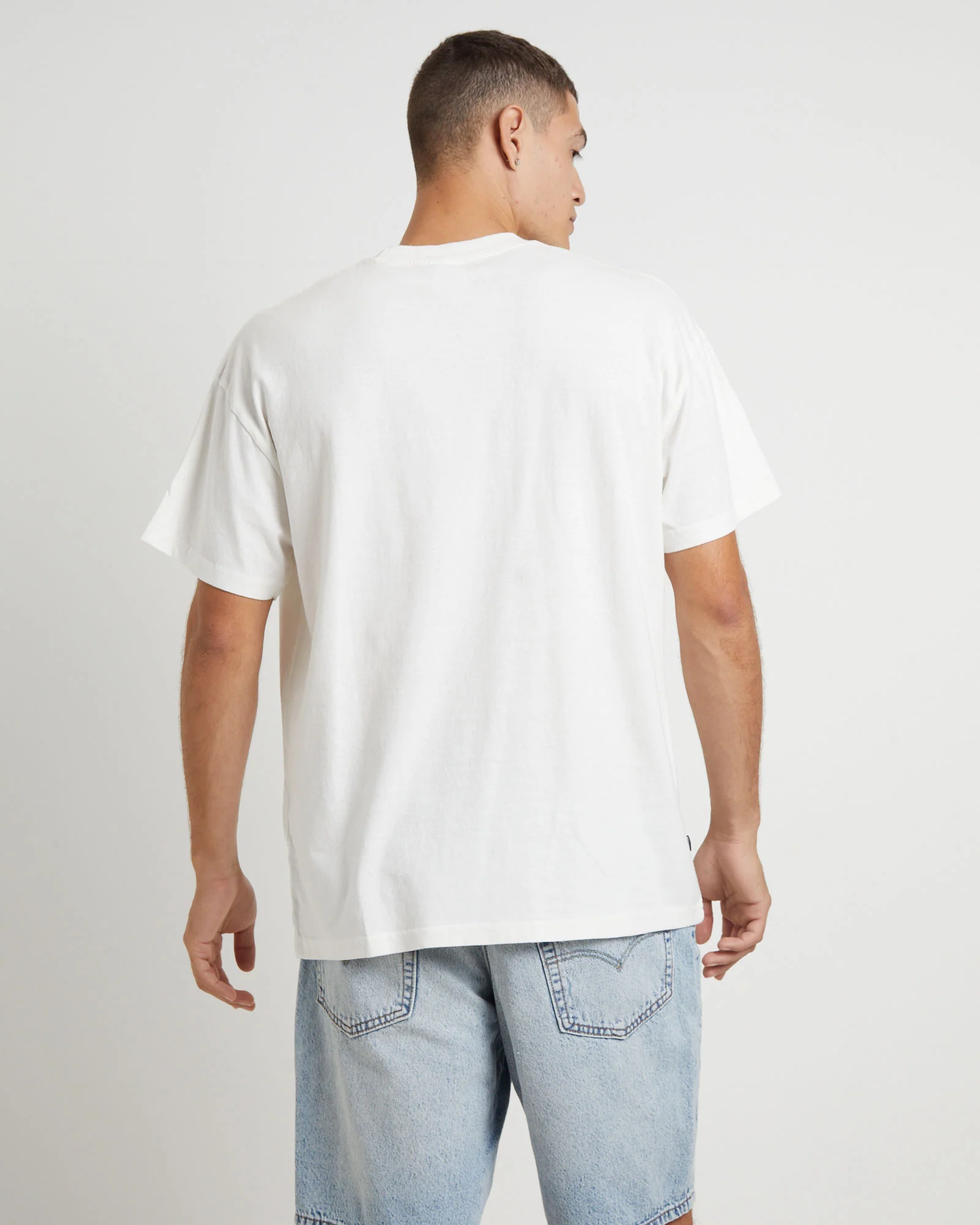 Groomy Short Sleeve T-Shirt in Pigment Thrift White - Image 2