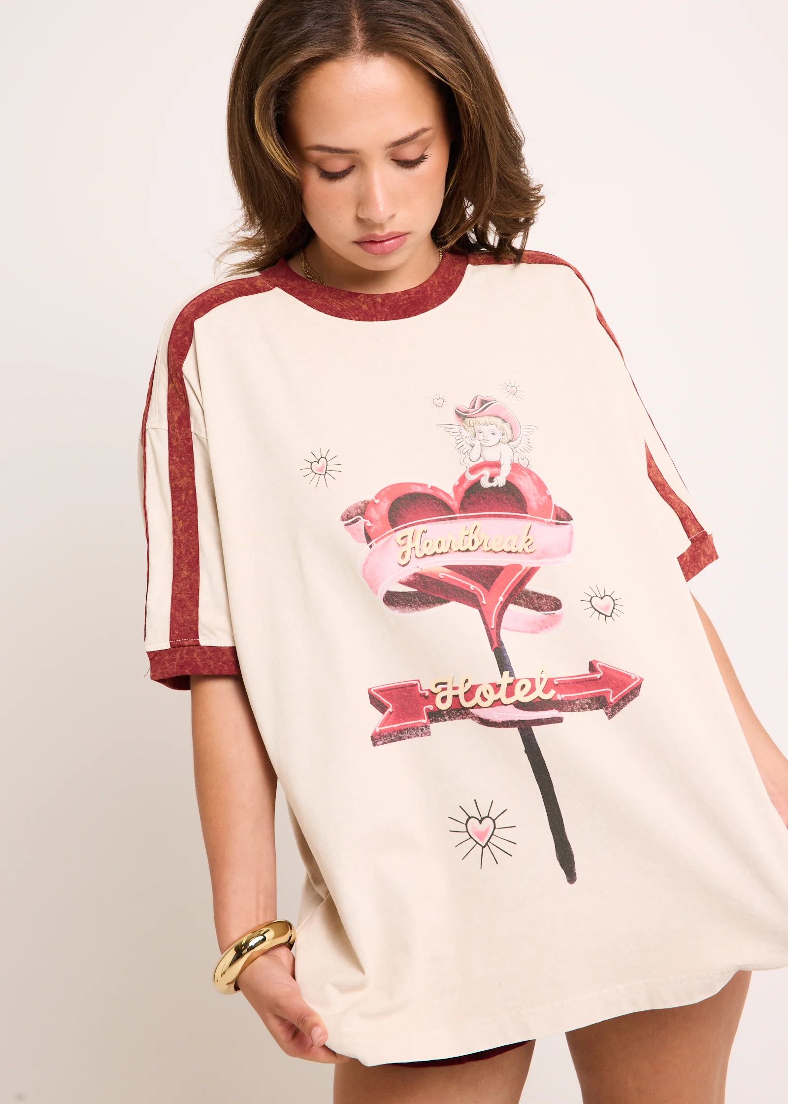 Heartbreak Hotel Very Oversized T-Shirt - Image 6