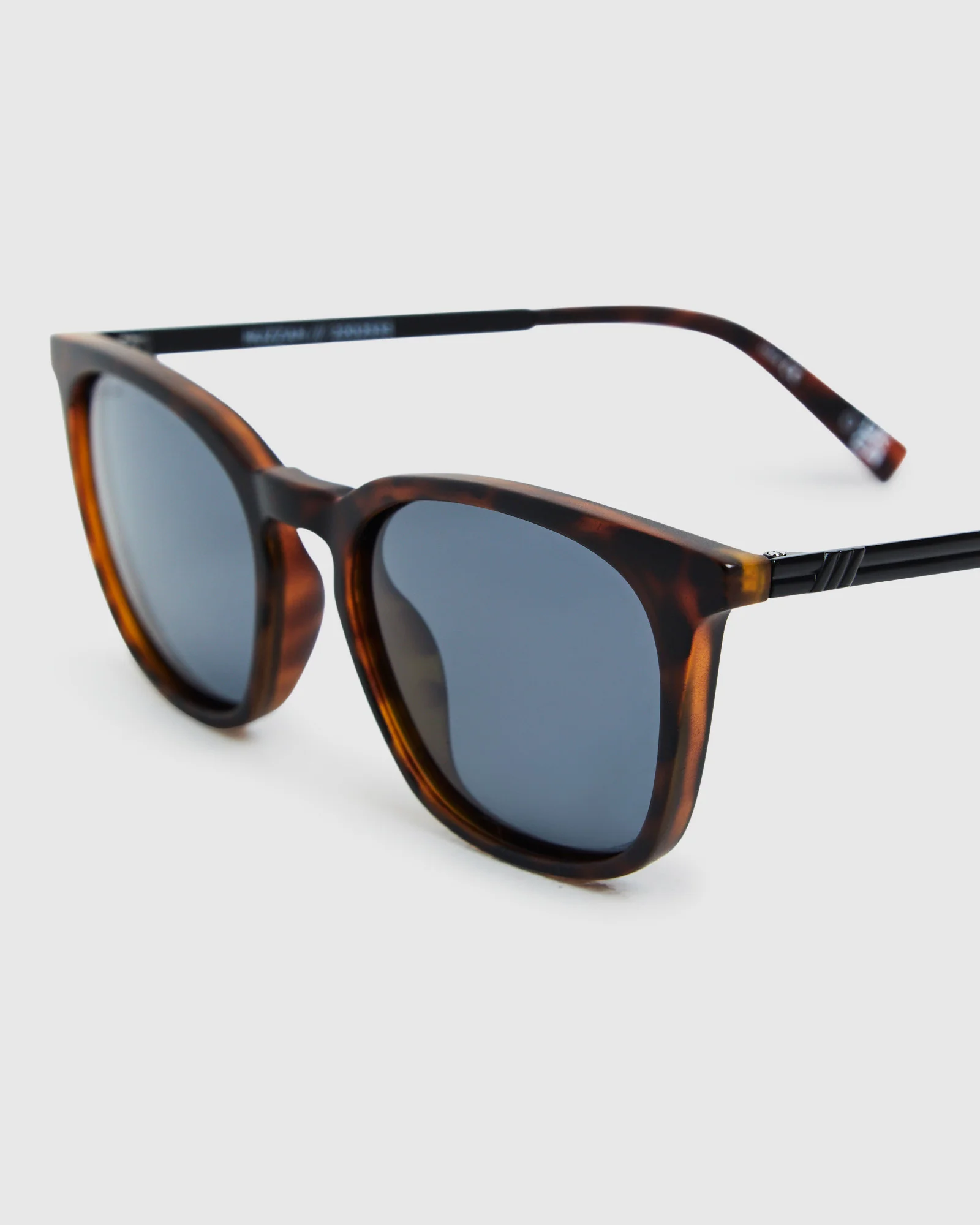 Huzzah Sunglasses Matte Tort/Smoke Mono Polarised - Image 5