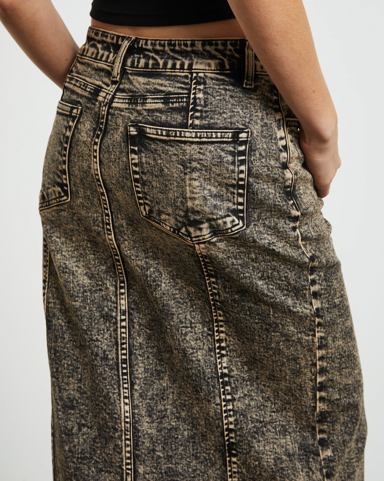 Ines Panel Black Midi Denim Skirt in Vintage Tint - Image 5