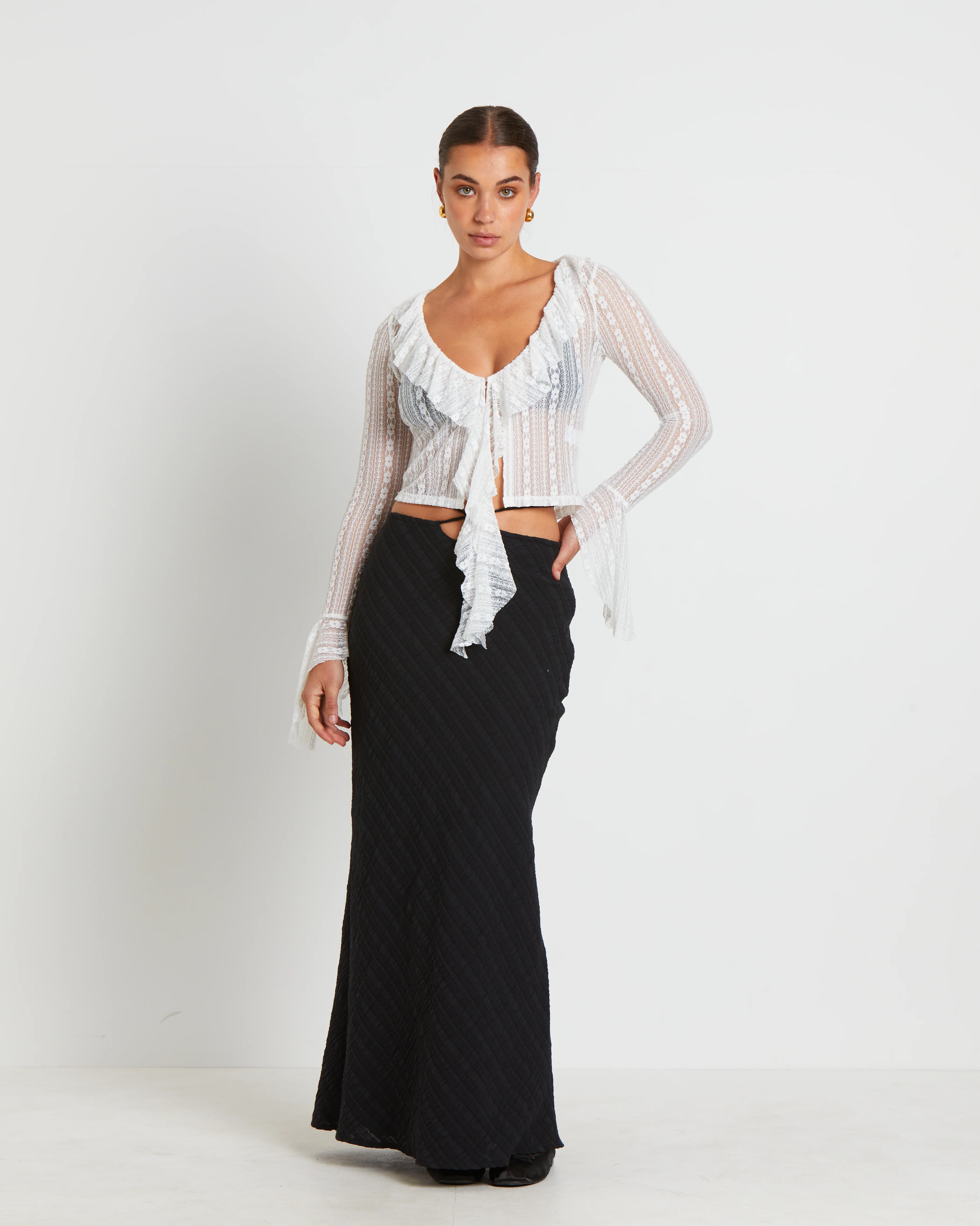 Janie Fairy Core Lace Plunge Shirt in Cream - Image 3