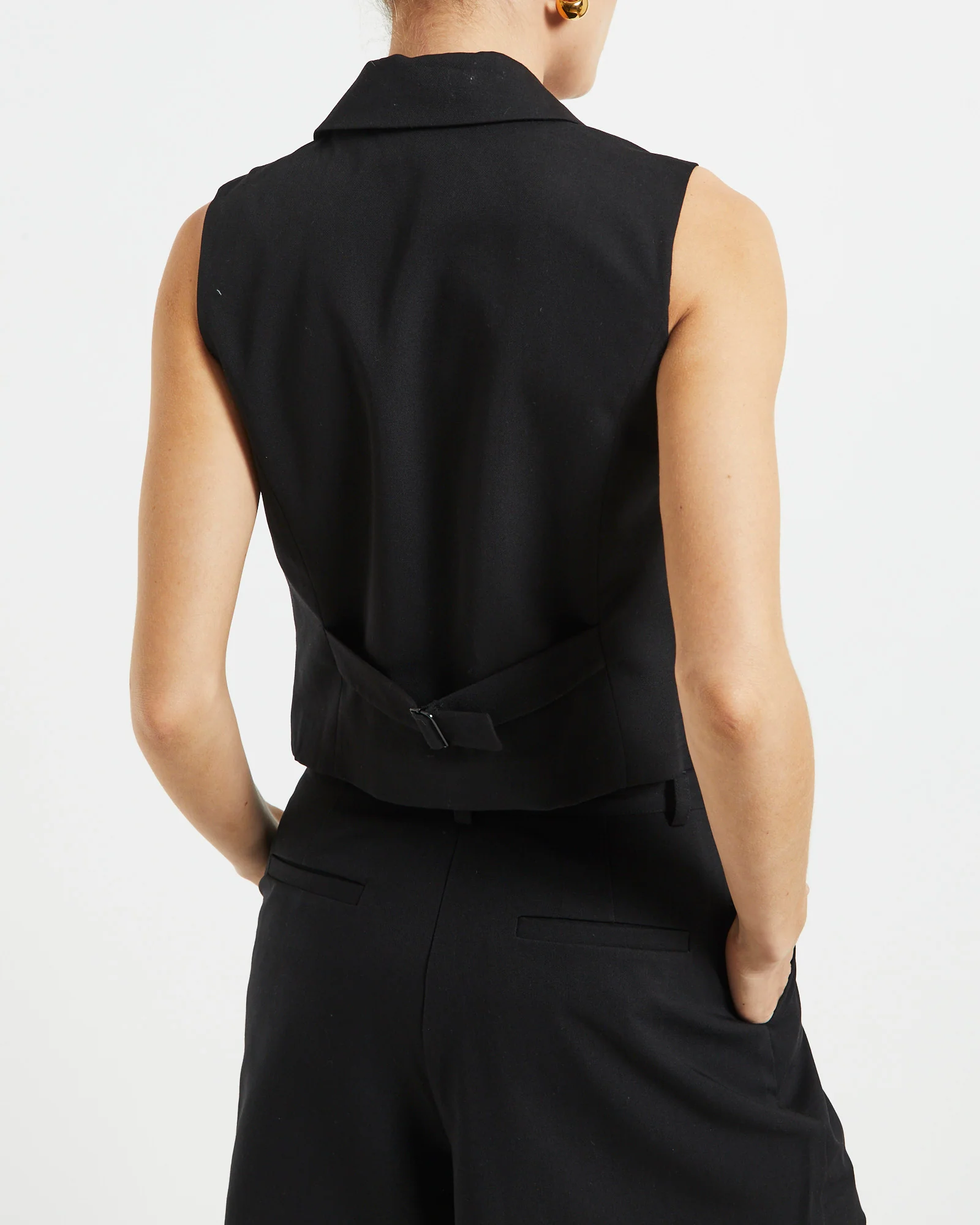 Jennifer Collard Vest in Black - Image 5