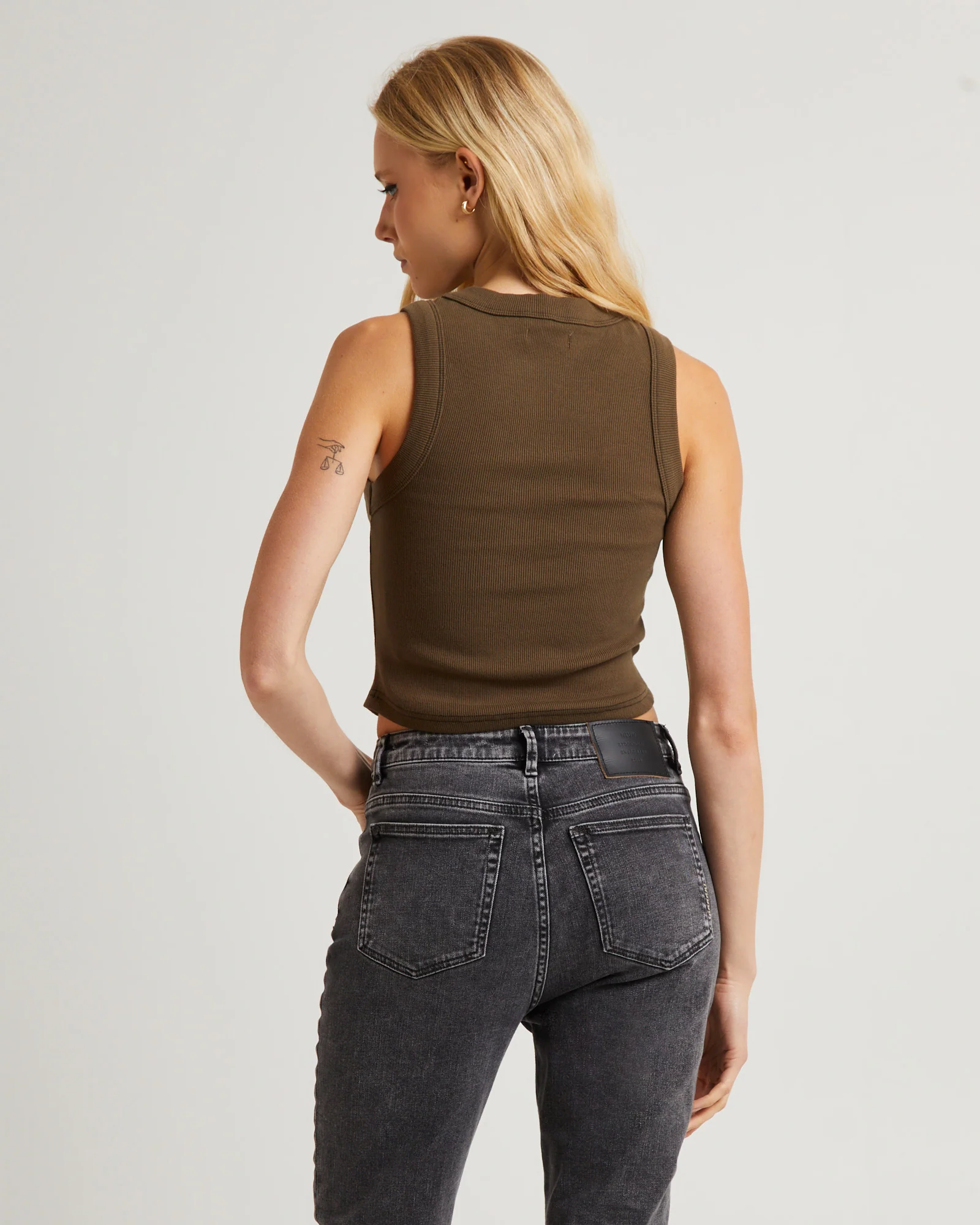 Jonesy Recut Singlet - Image 2