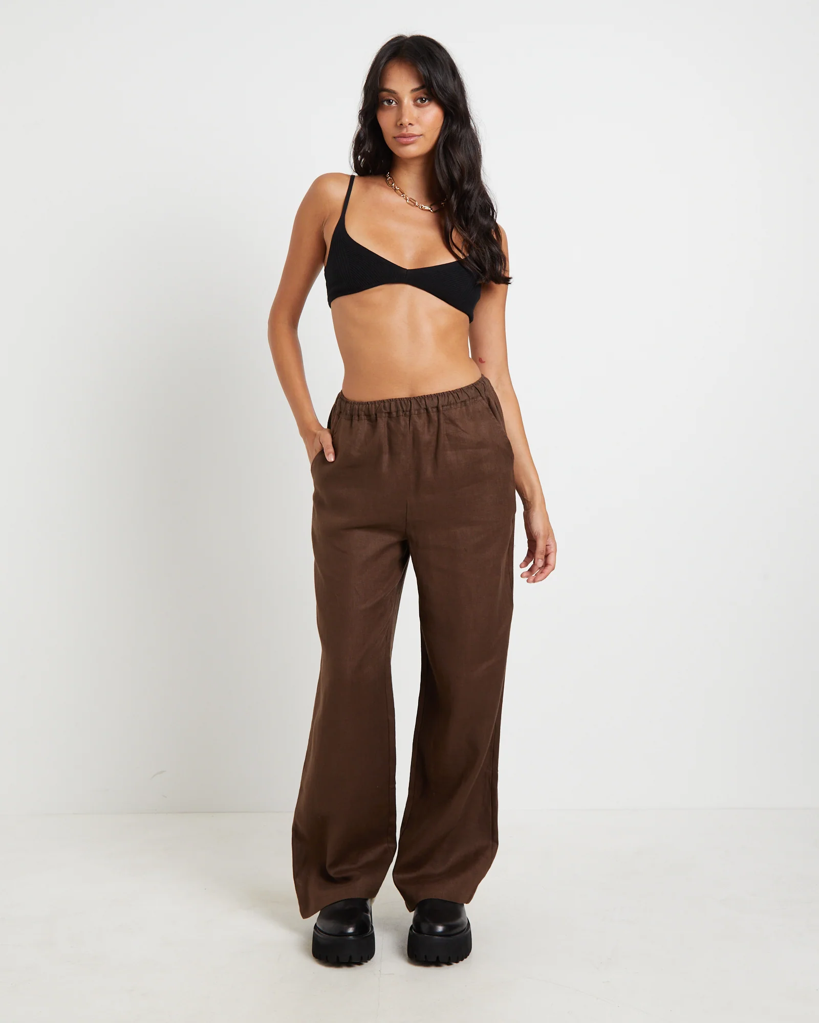 Kai Linen Draw Pants in Brown - Image 3