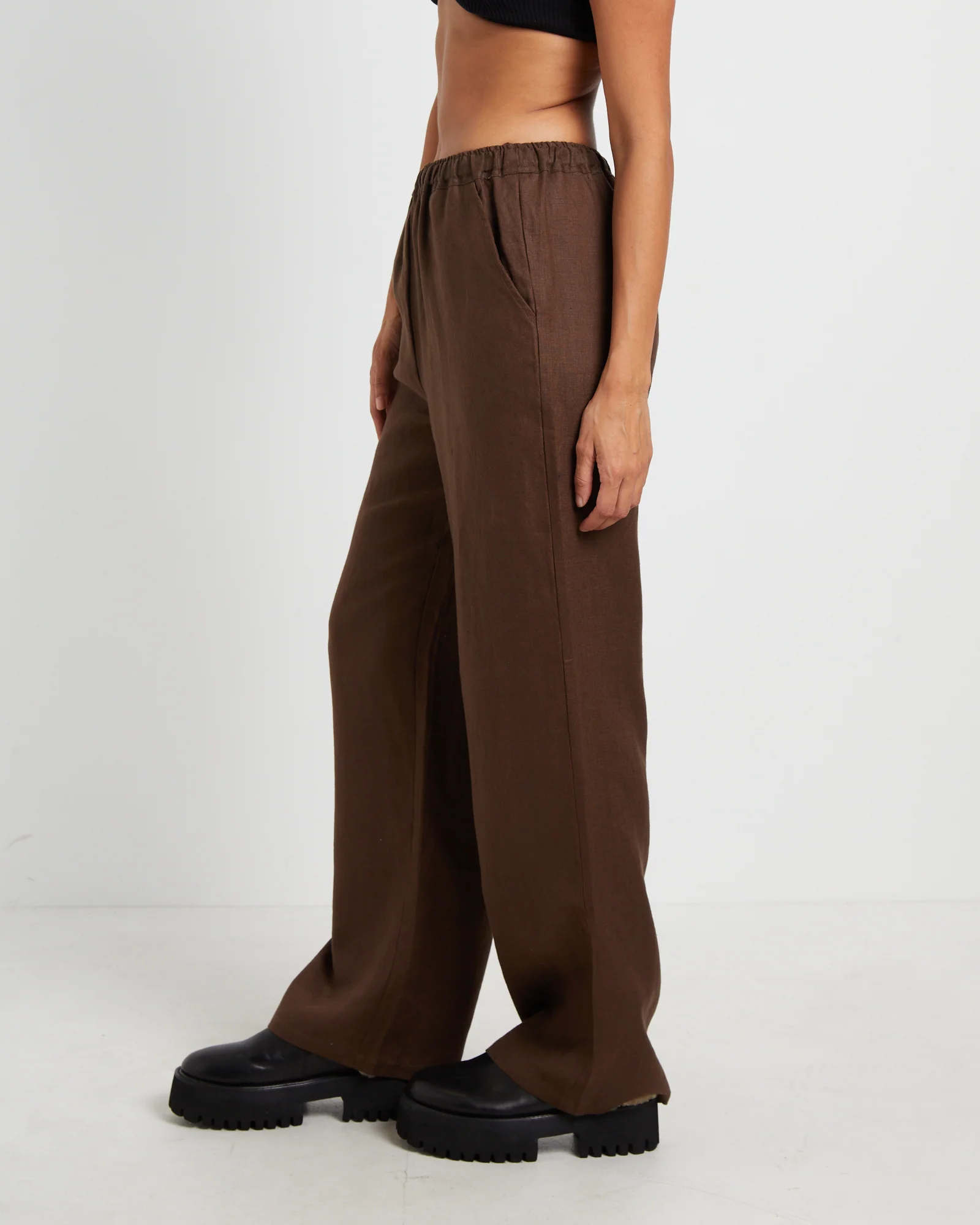 Kai Linen Draw Pants in Brown - Image 4
