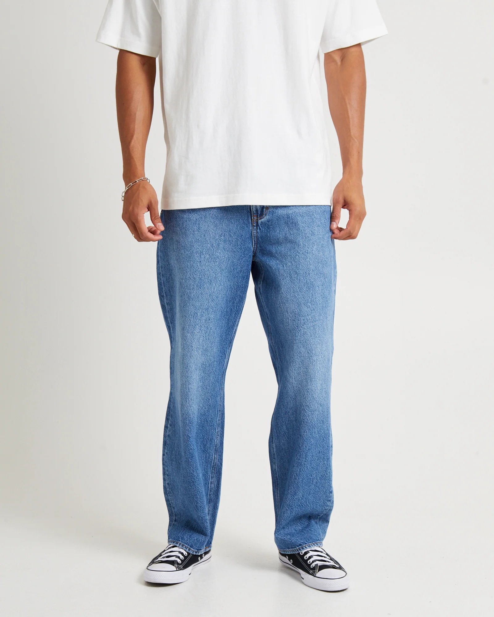 L-Four Baggy Denim Jeans Turntable